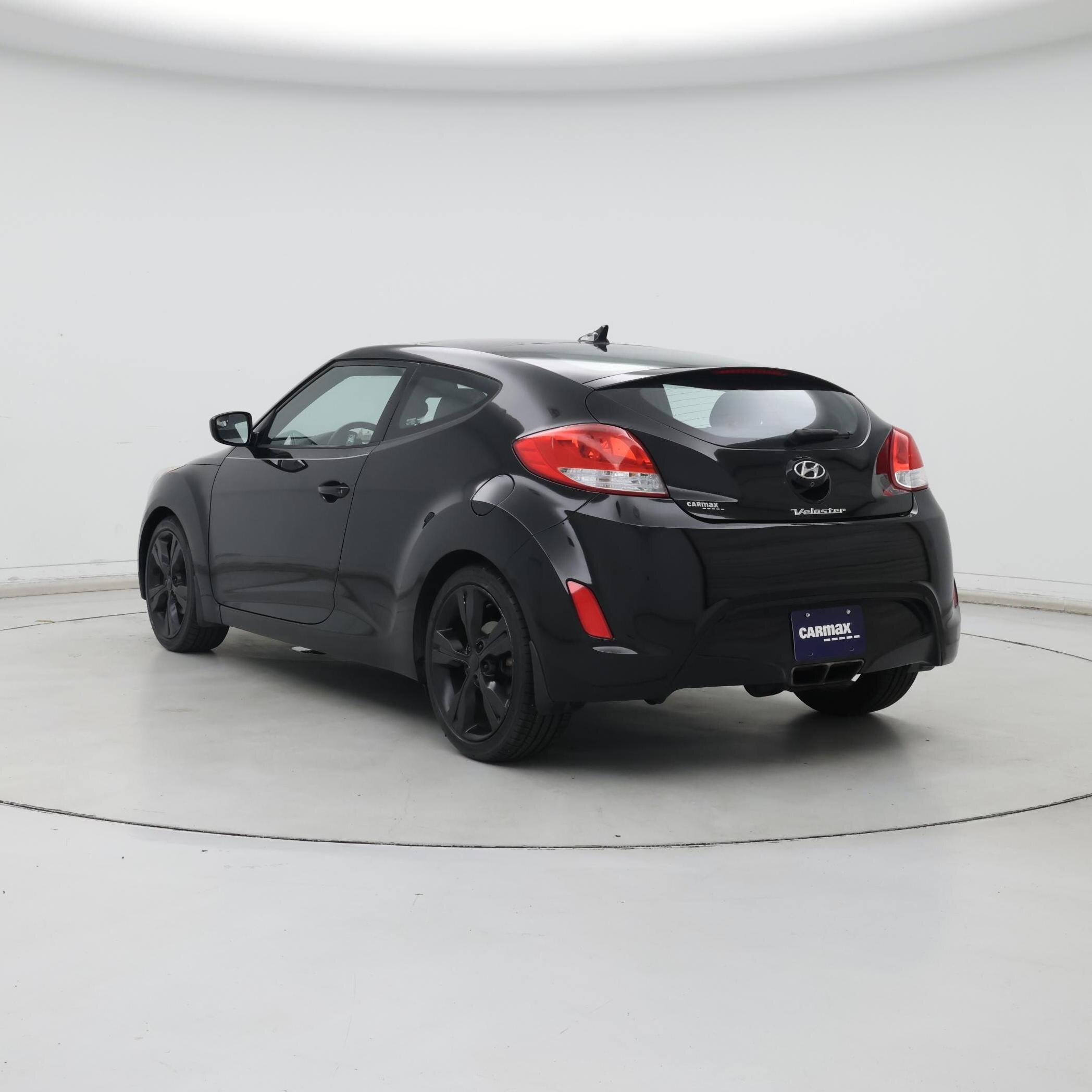Thumbnail: 2016 Hyundai Veloster - 2