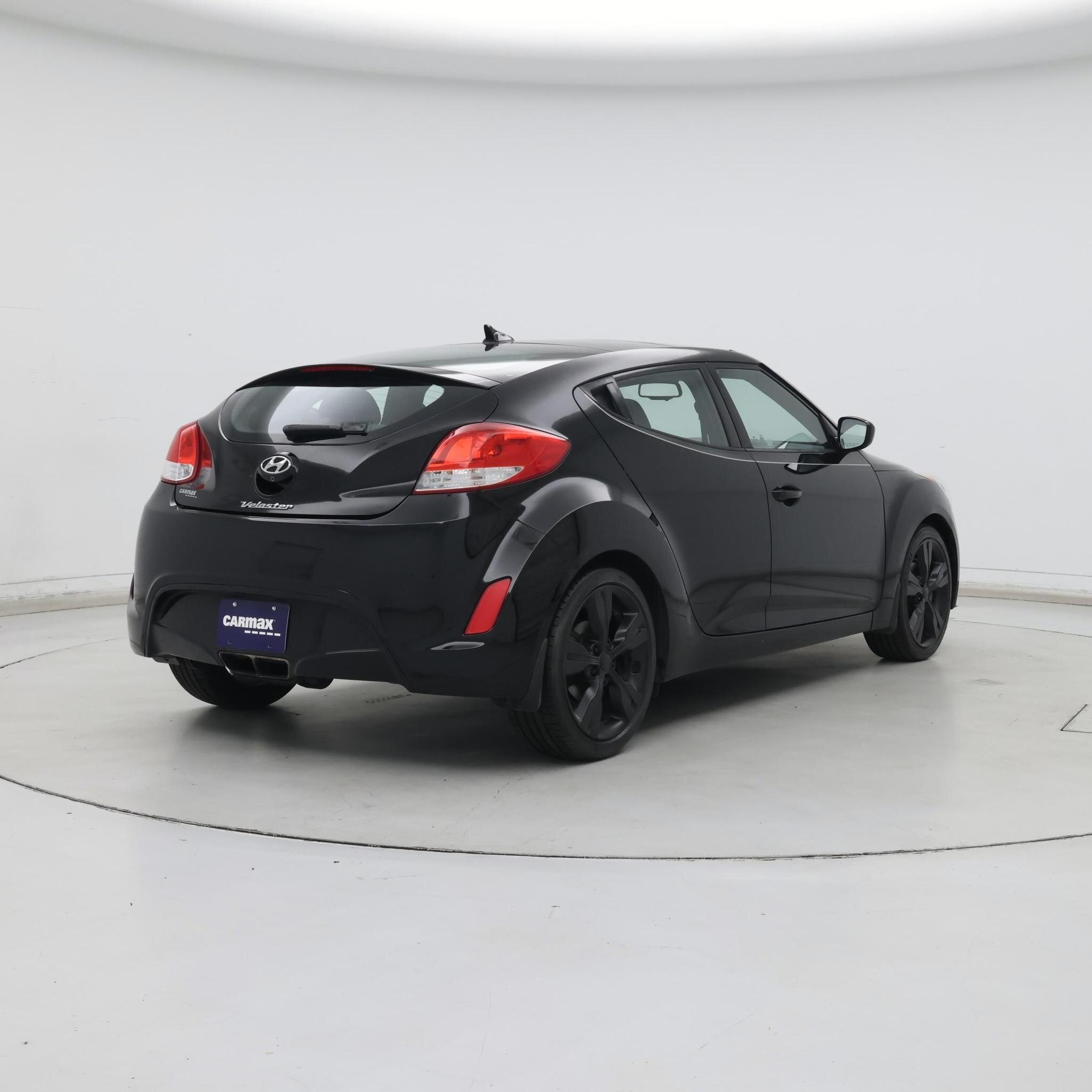 Thumbnail: 2016 Hyundai Veloster - 8