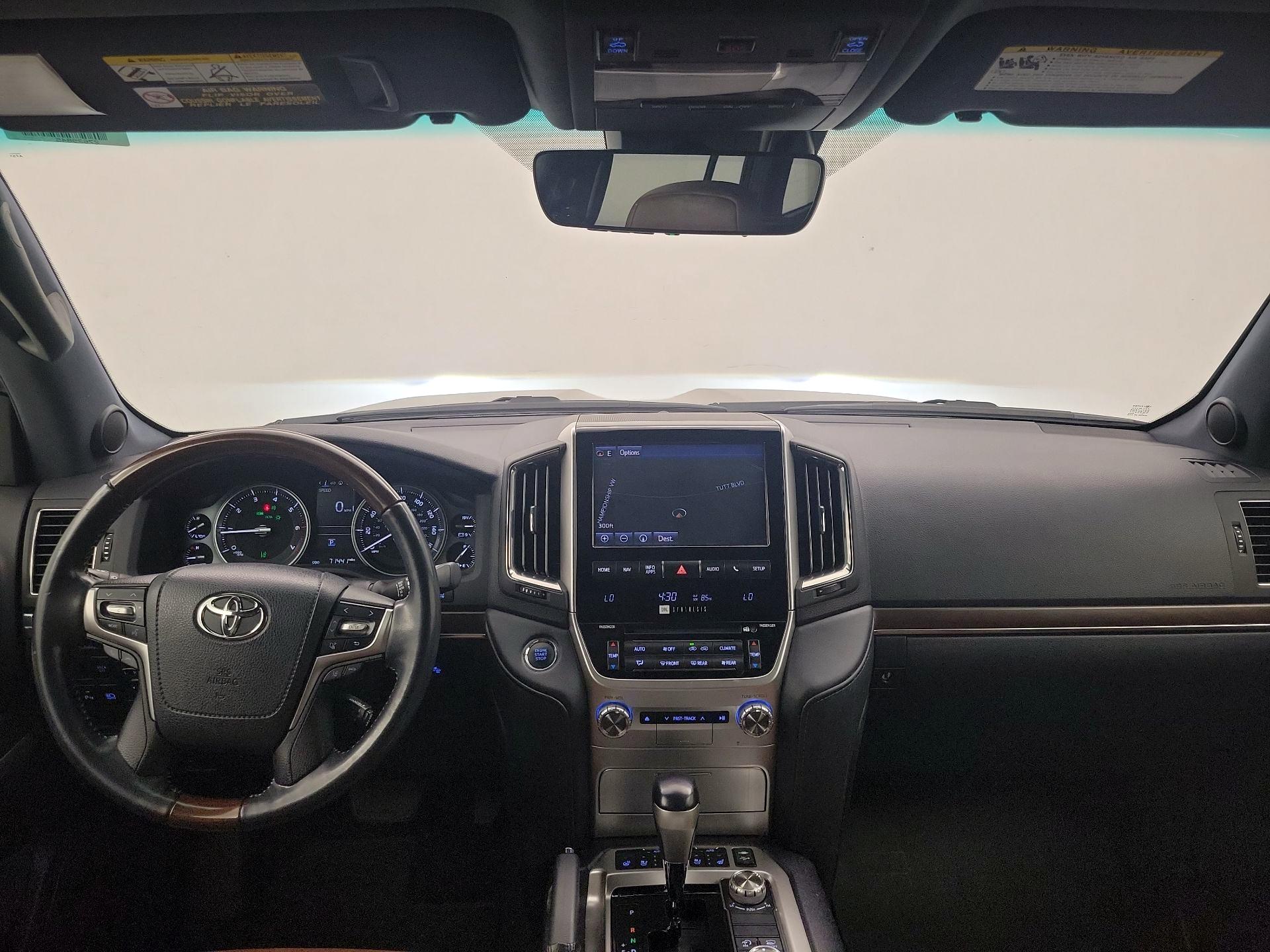 Thumbnail: 2016 Toyota Land Cruiser - 9
