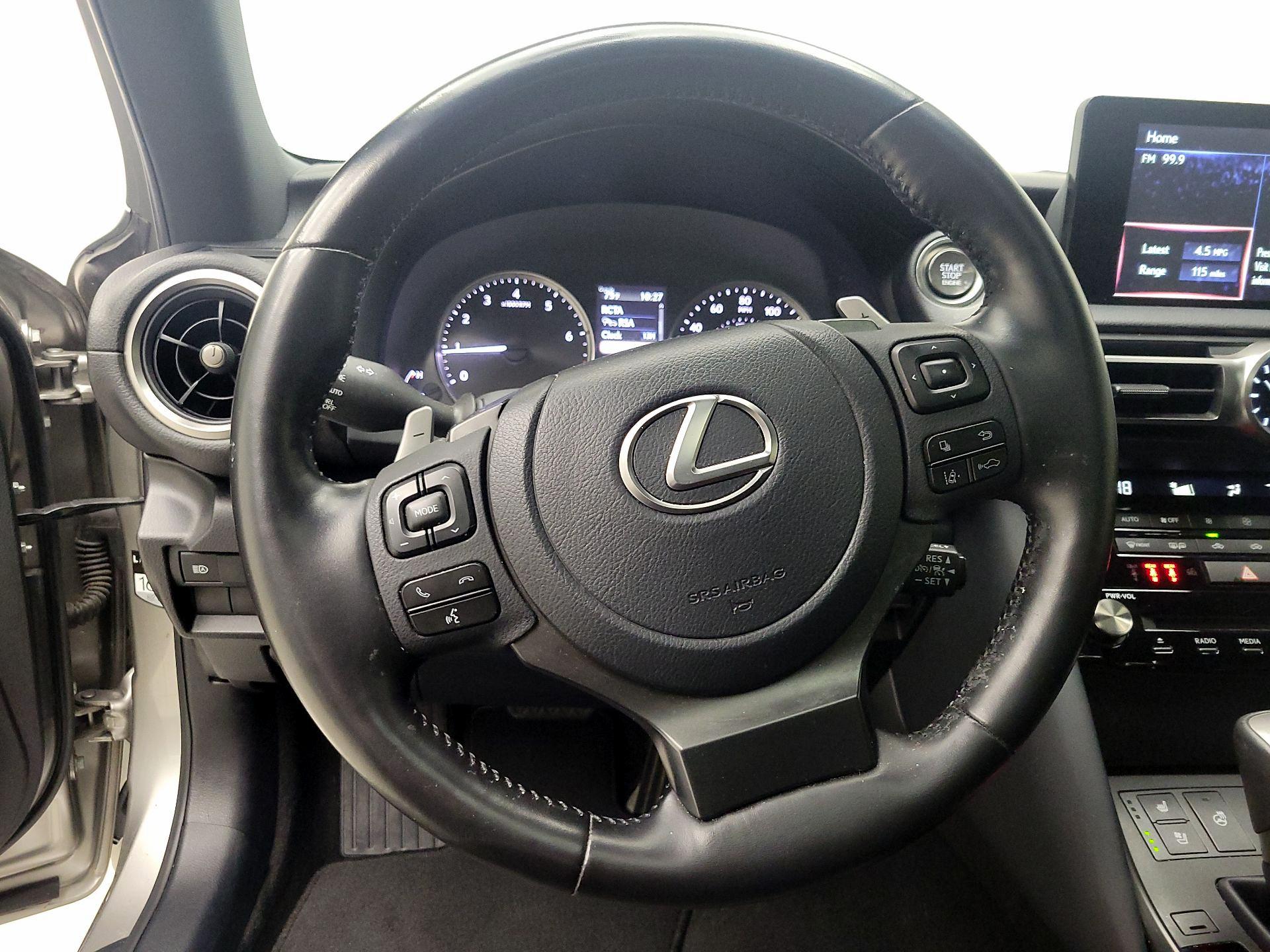 Thumbnail: 2021 Lexus IS - 10