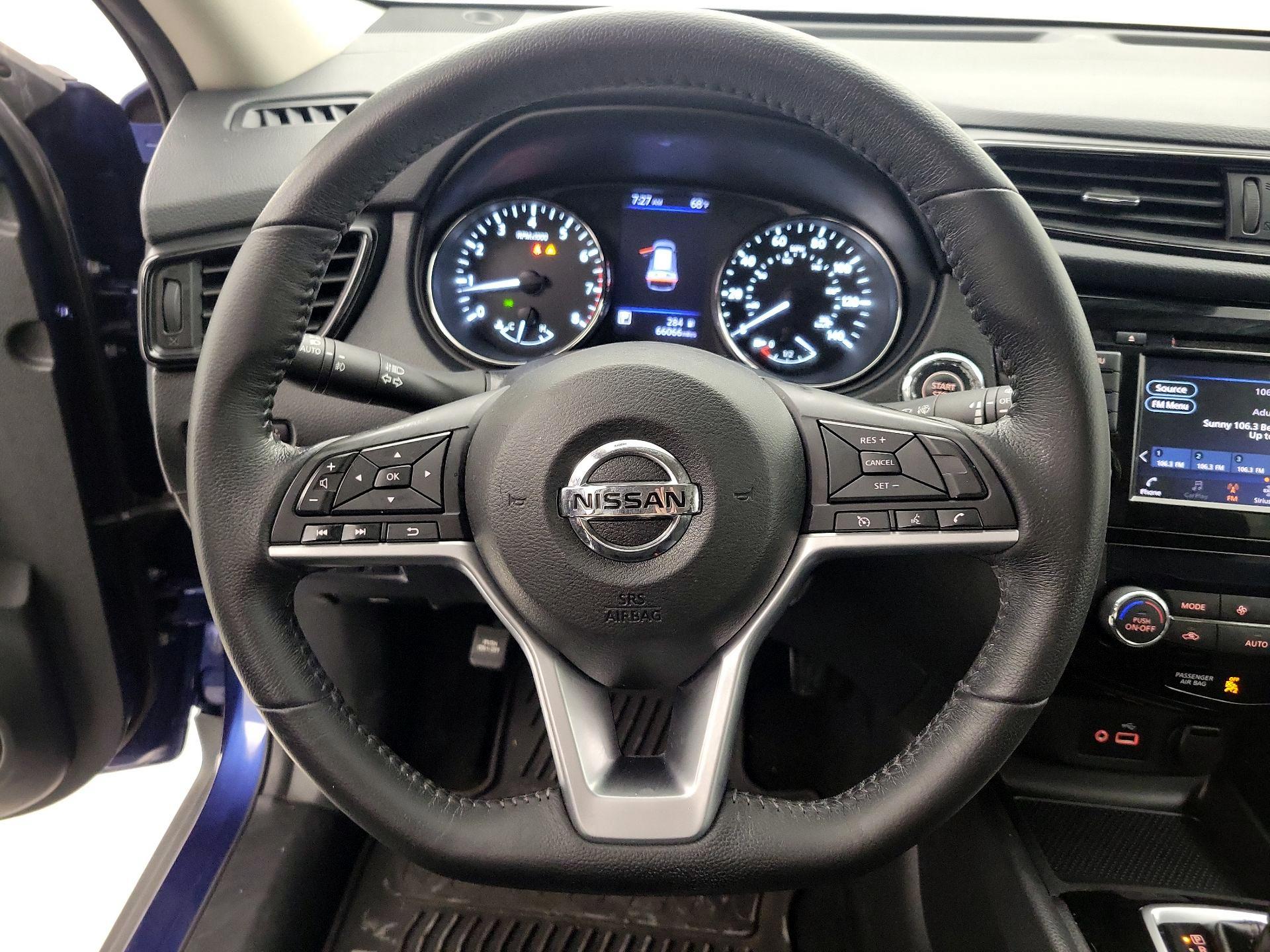 Thumbnail: 2019 Nissan Rogue - 10