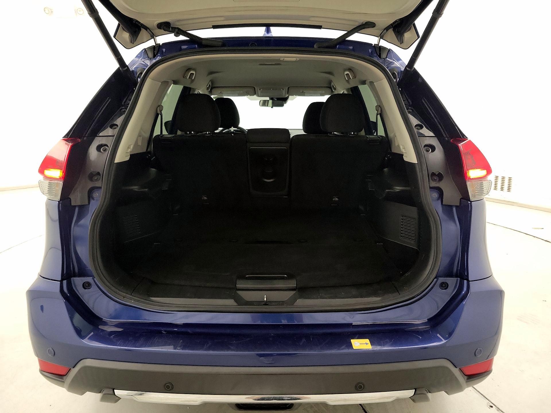 Thumbnail: 2019 Nissan Rogue - 20