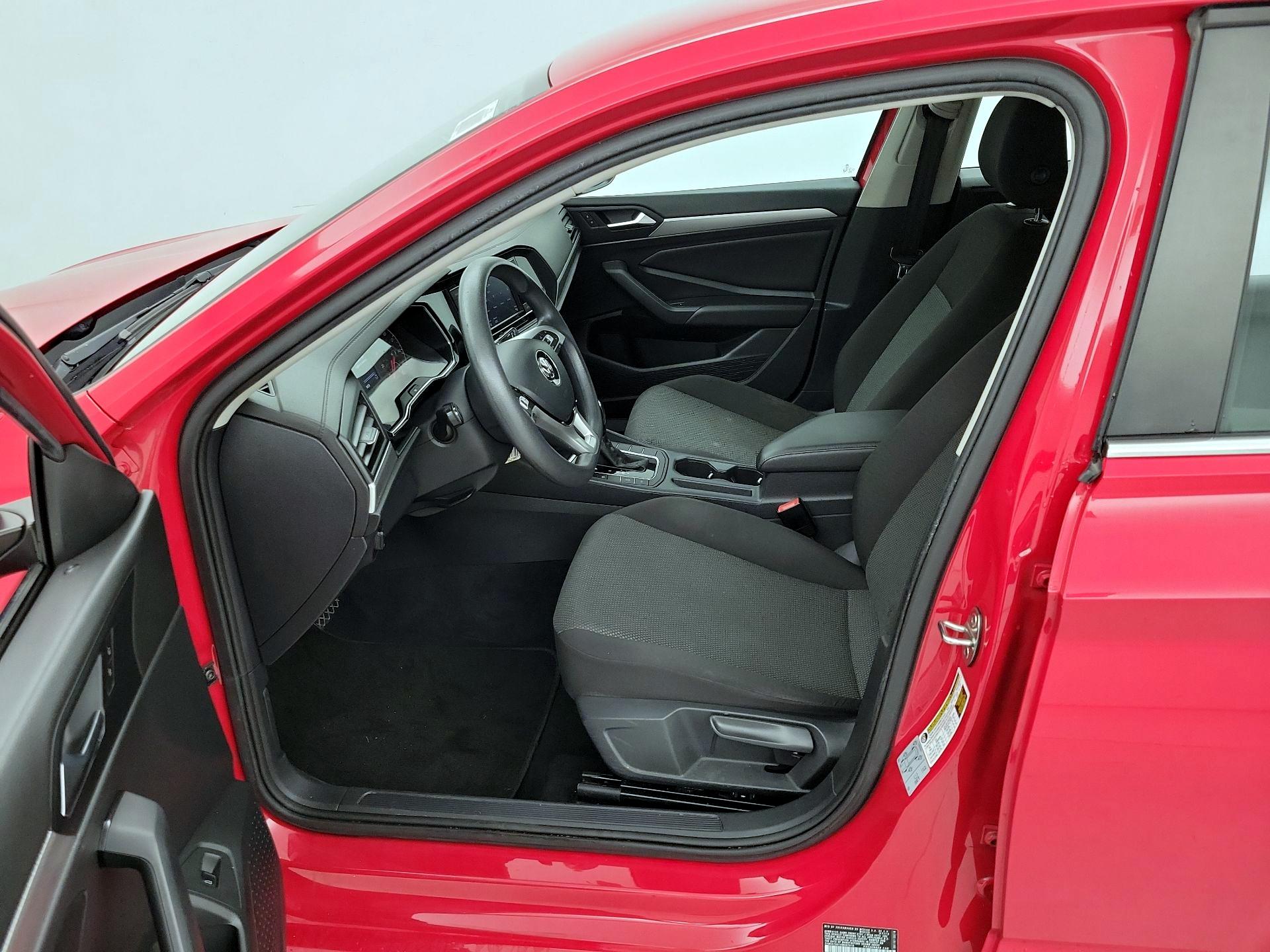 Thumbnail: 2019 Volkswagen Jetta - 11