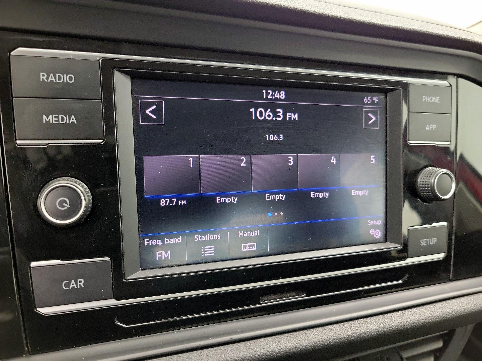 Thumbnail: 2019 Volkswagen Jetta - 15