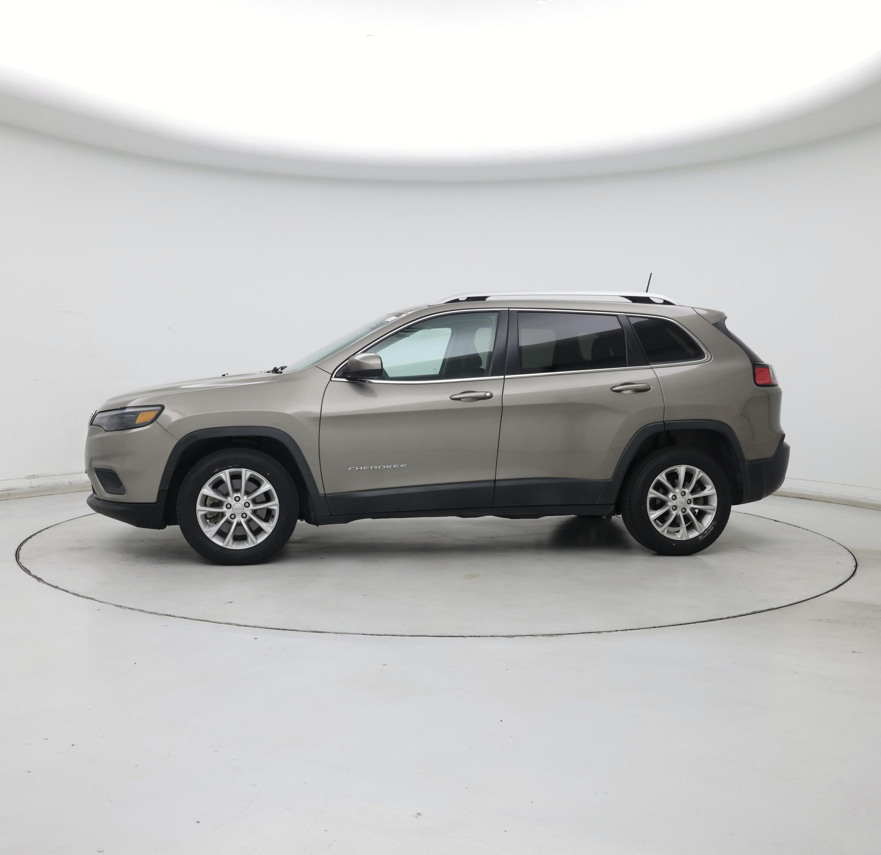 Thumbnail: 2019 Jeep Cherokee - 3