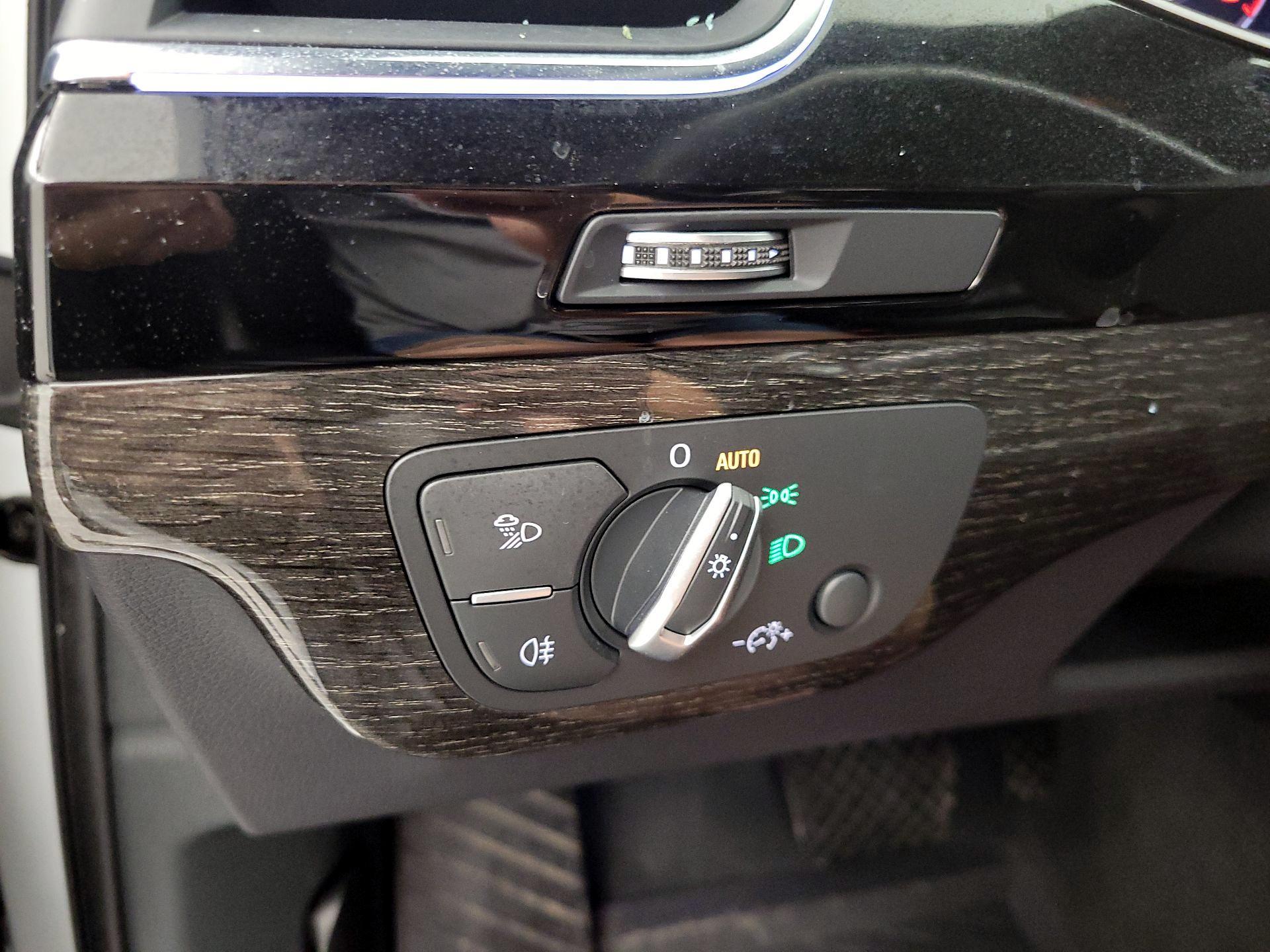 Thumbnail: 2019 Audi Q7 - 13