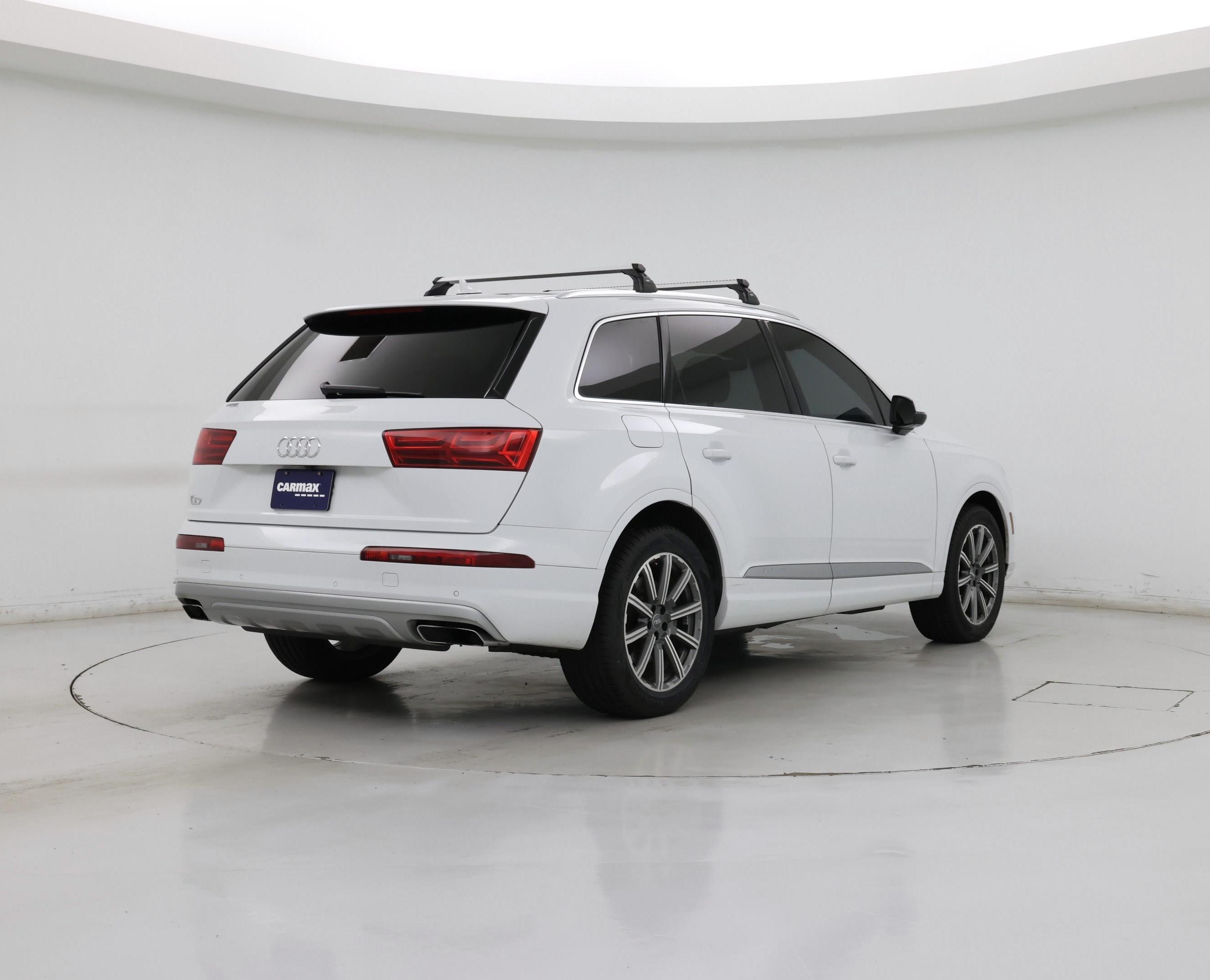 Thumbnail: 2019 Audi Q7 - 8