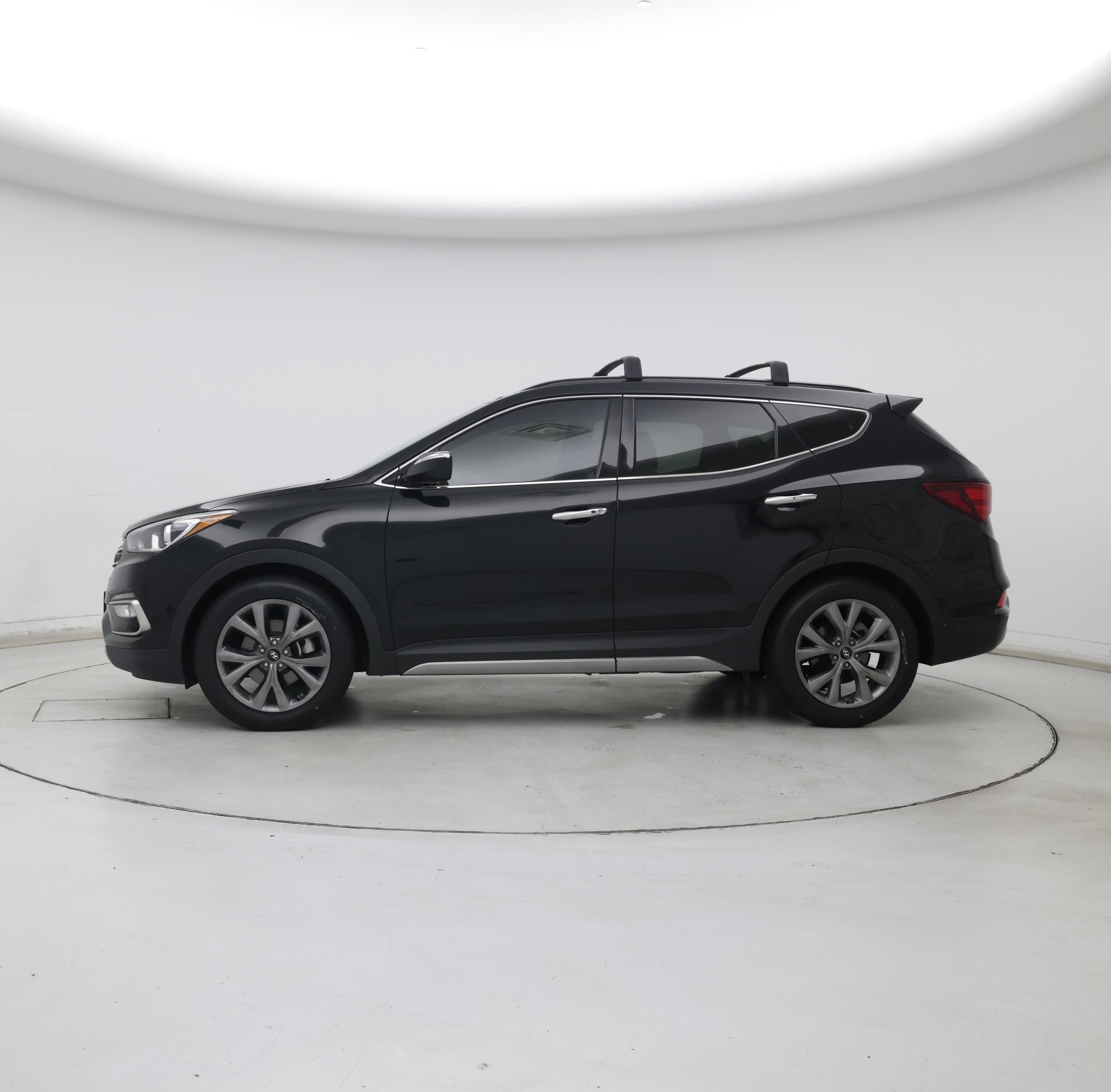 Thumbnail: 2017 Hyundai Santa Fe - 3
