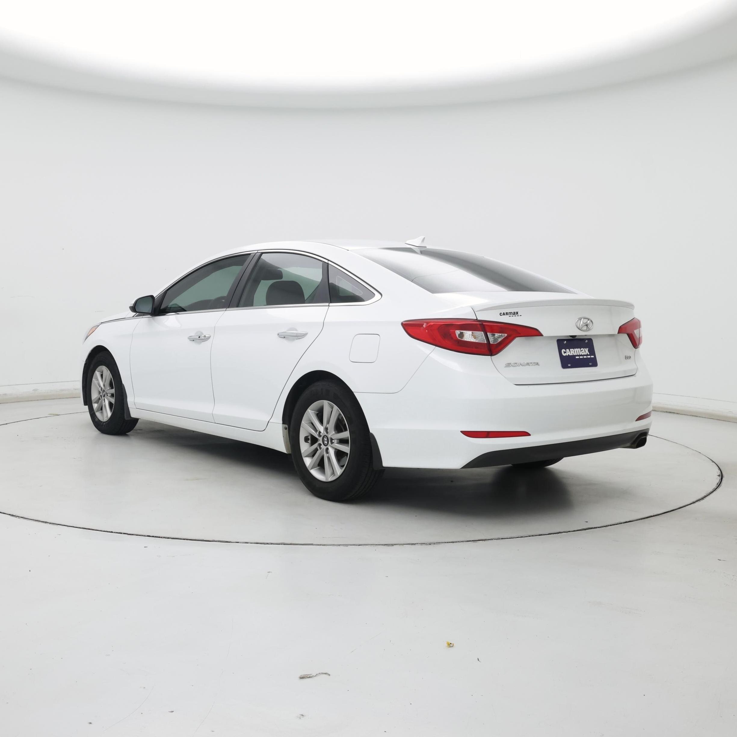 Thumbnail: 2015 Hyundai Sonata - 2