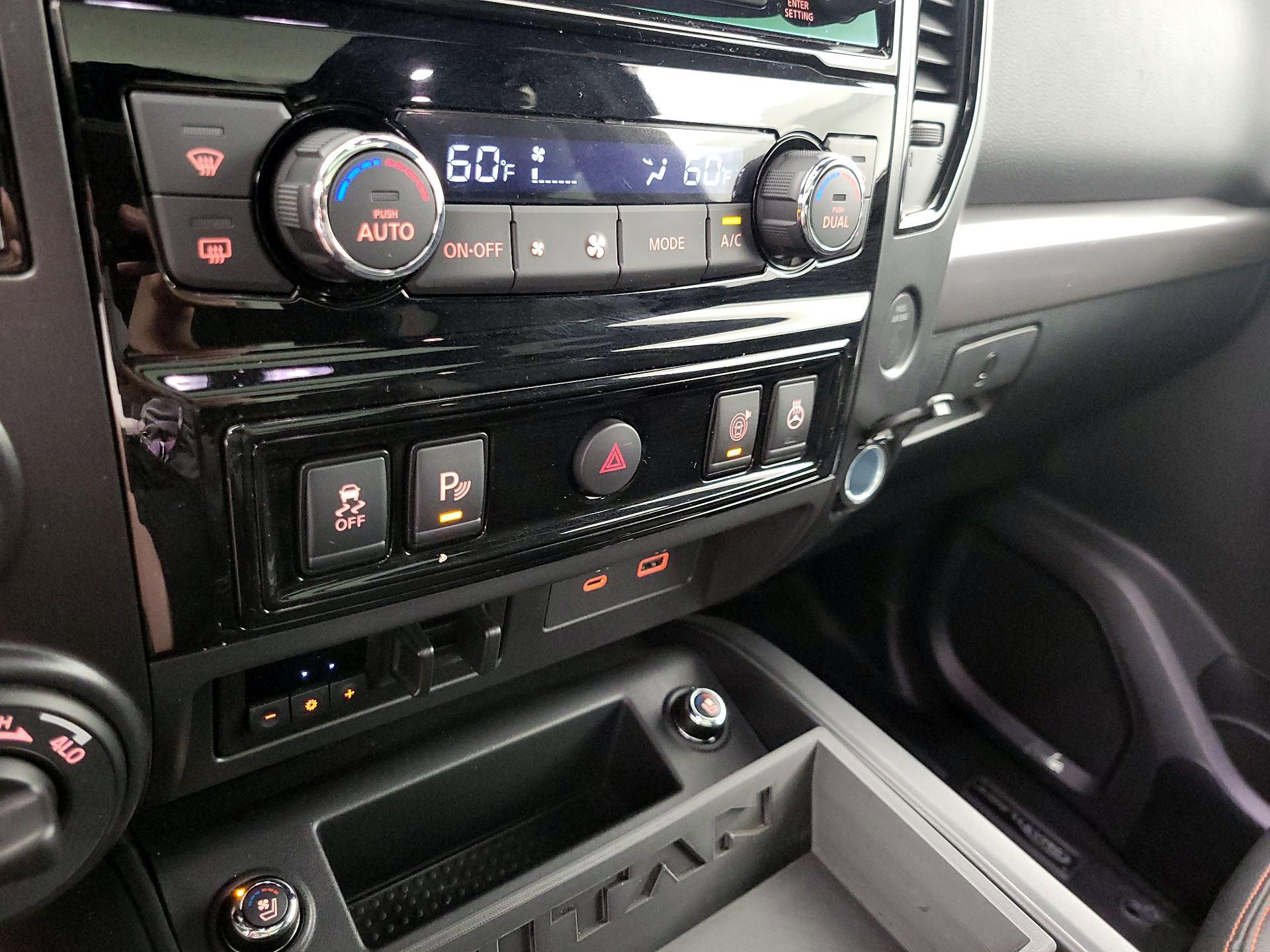 Thumbnail: 2024 Nissan Titan - 17