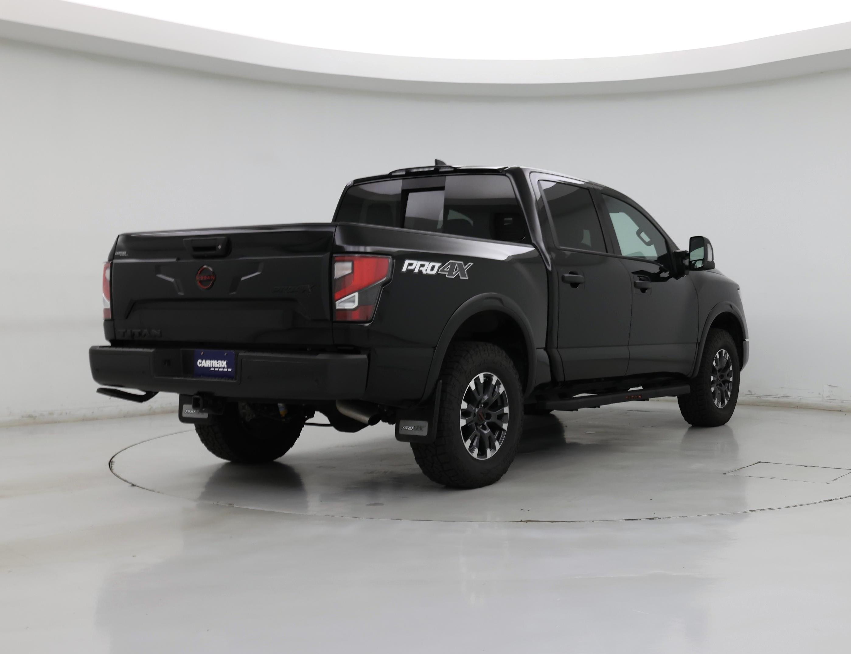 Thumbnail: 2024 Nissan Titan - 8