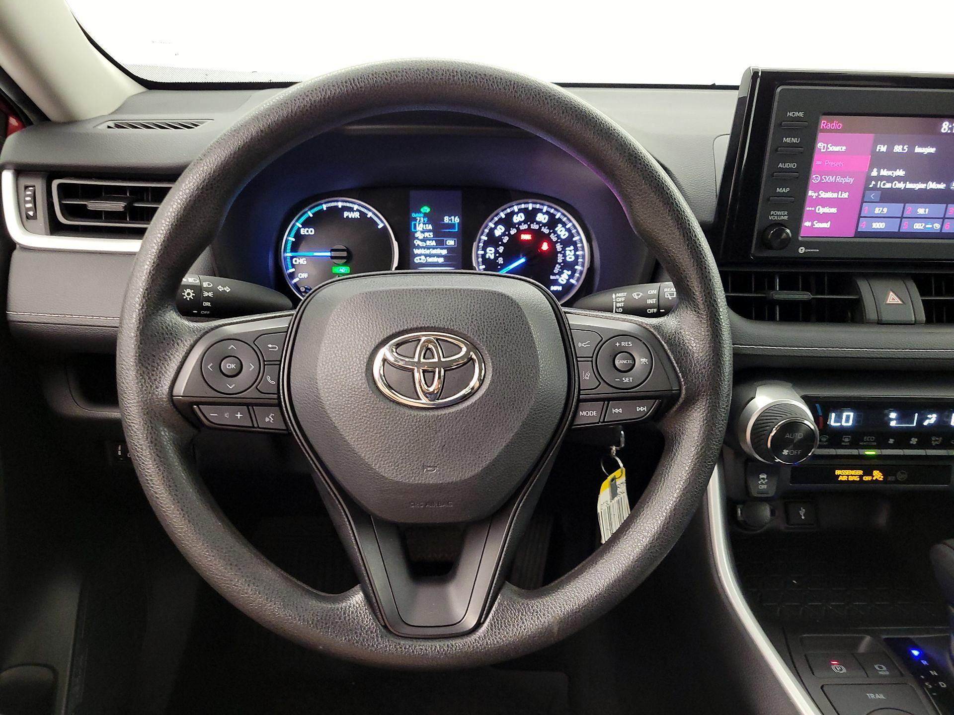 Thumbnail: 2022 Toyota RAV4 - 10