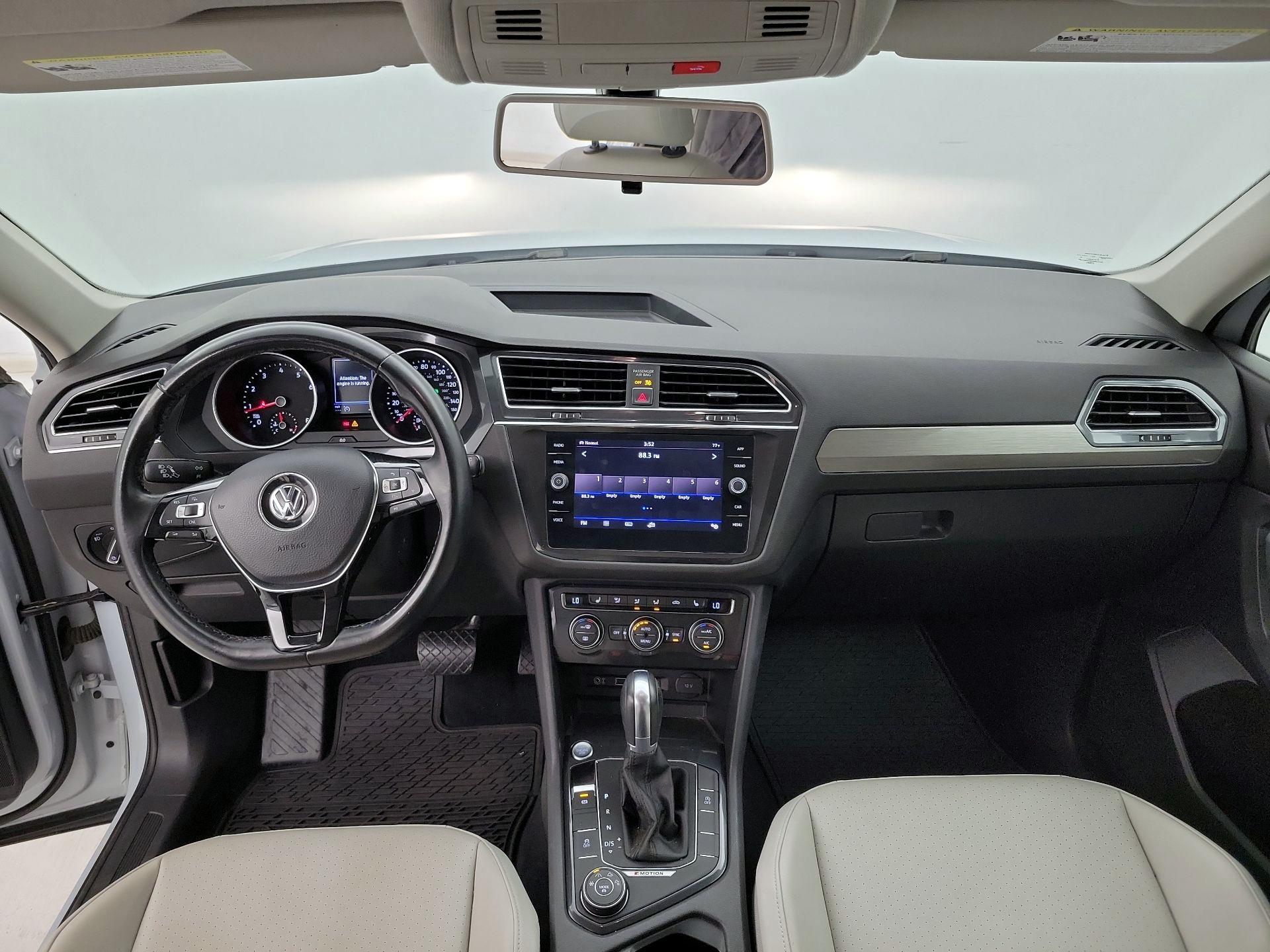 Thumbnail: 2018 Volkswagen Tiguan - 9