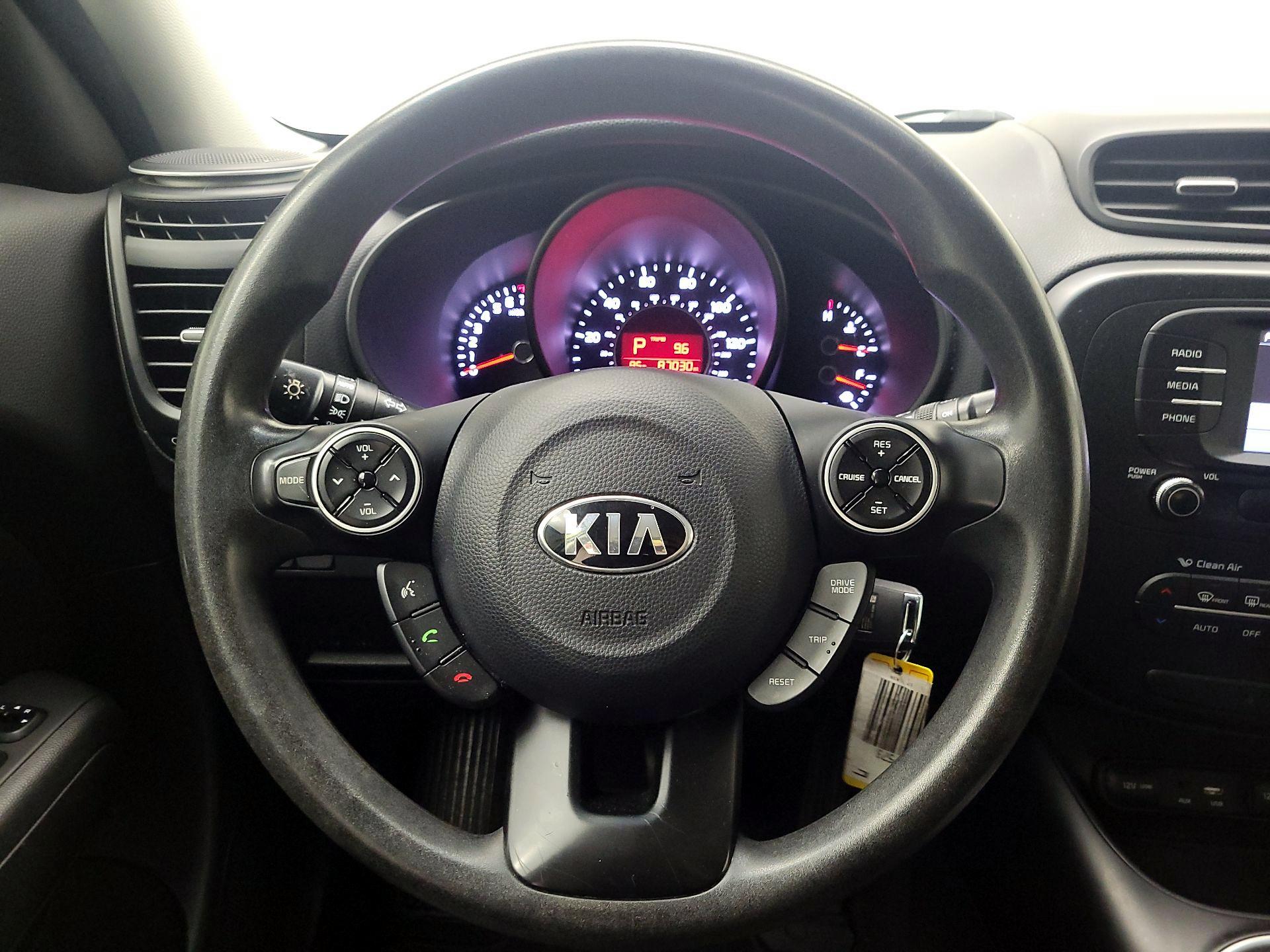 Thumbnail: 2017 Kia Soul - 10