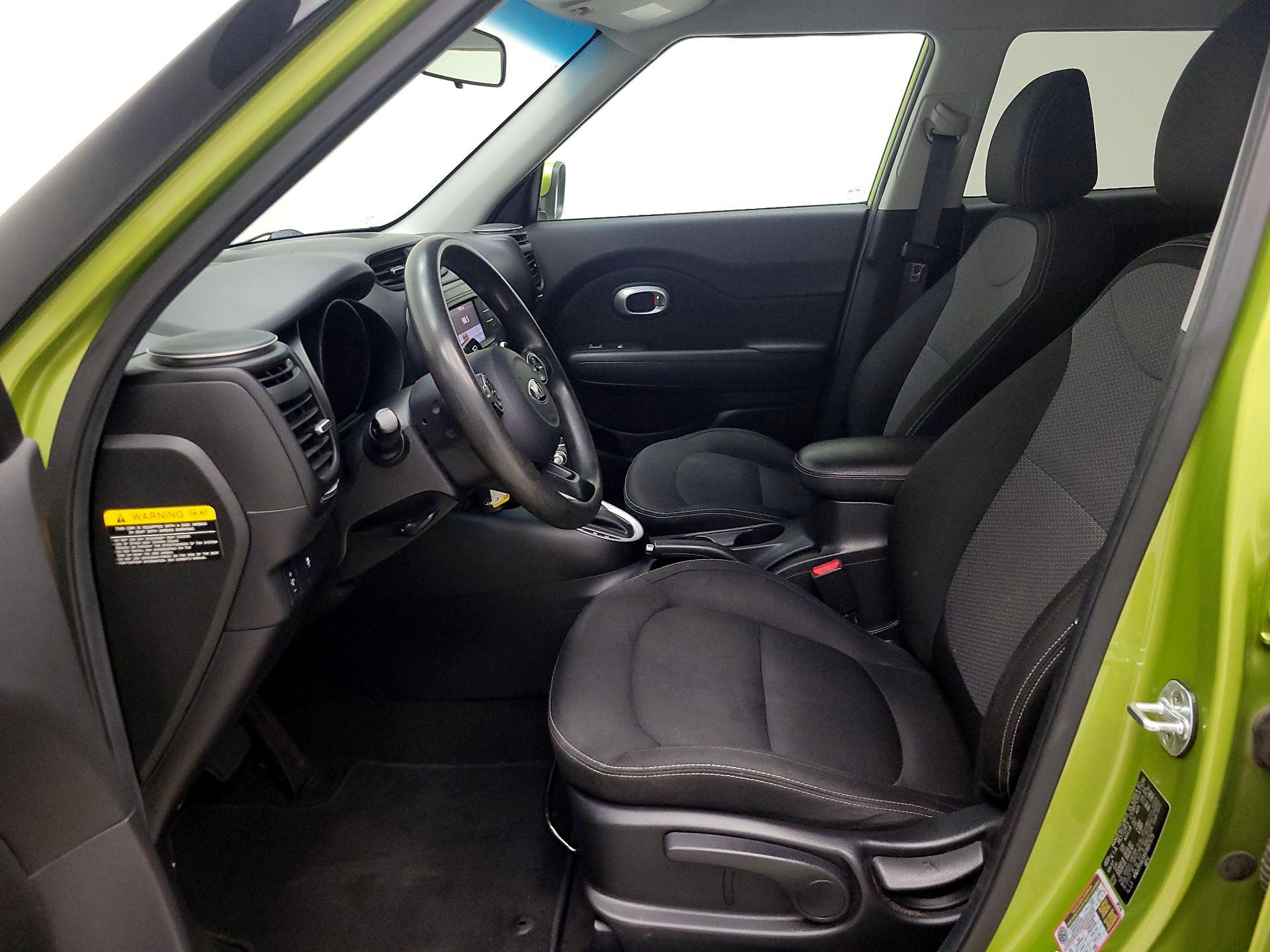 Thumbnail: 2017 Kia Soul - 11