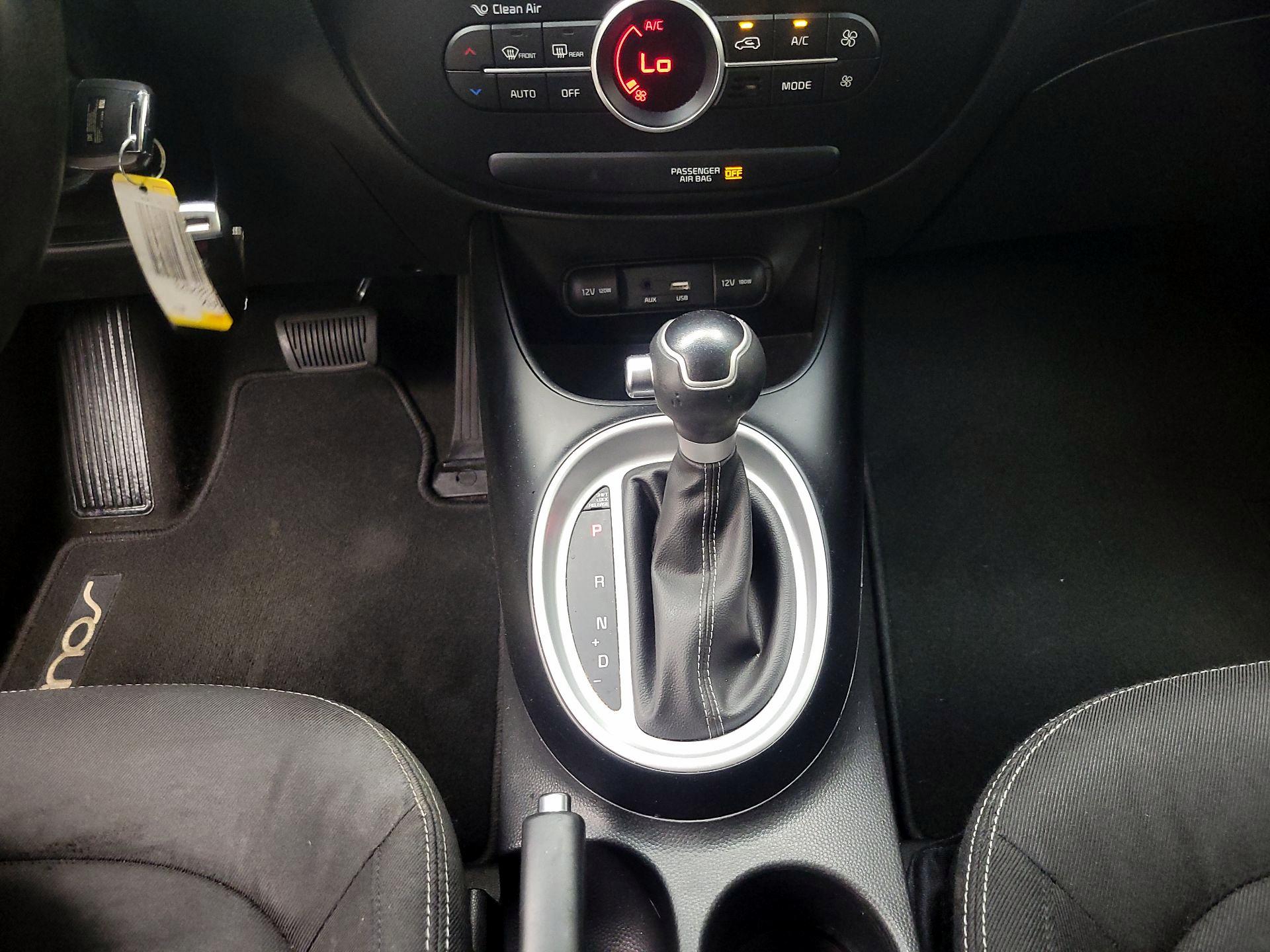 Thumbnail: 2017 Kia Soul - 17