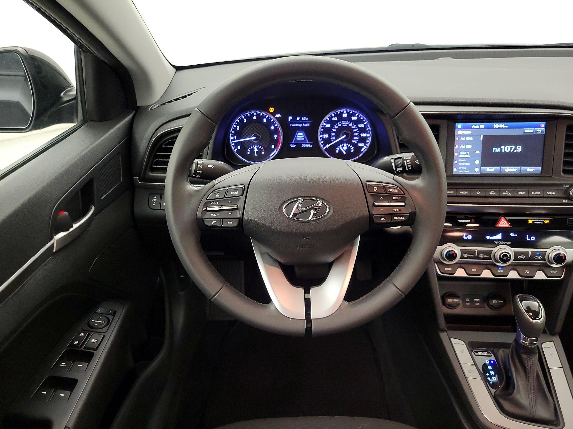 Thumbnail: 2020 Hyundai Elantra - 10