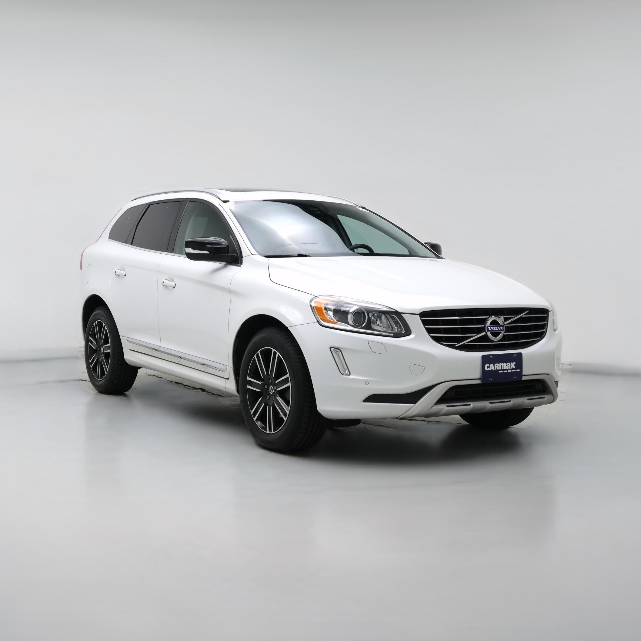 Thumbnail: 2017 Volvo XC60 - 1
