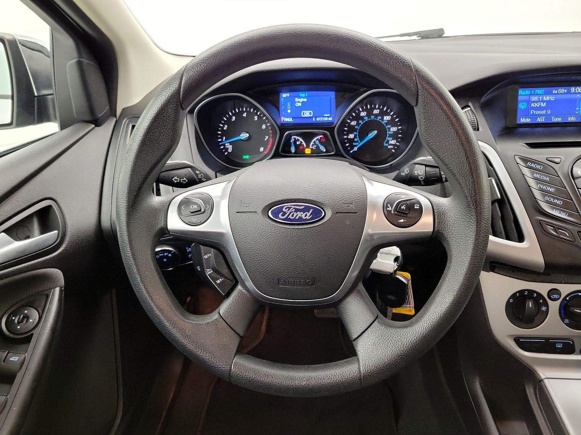 Thumbnail: 2014 Ford Focus - 10