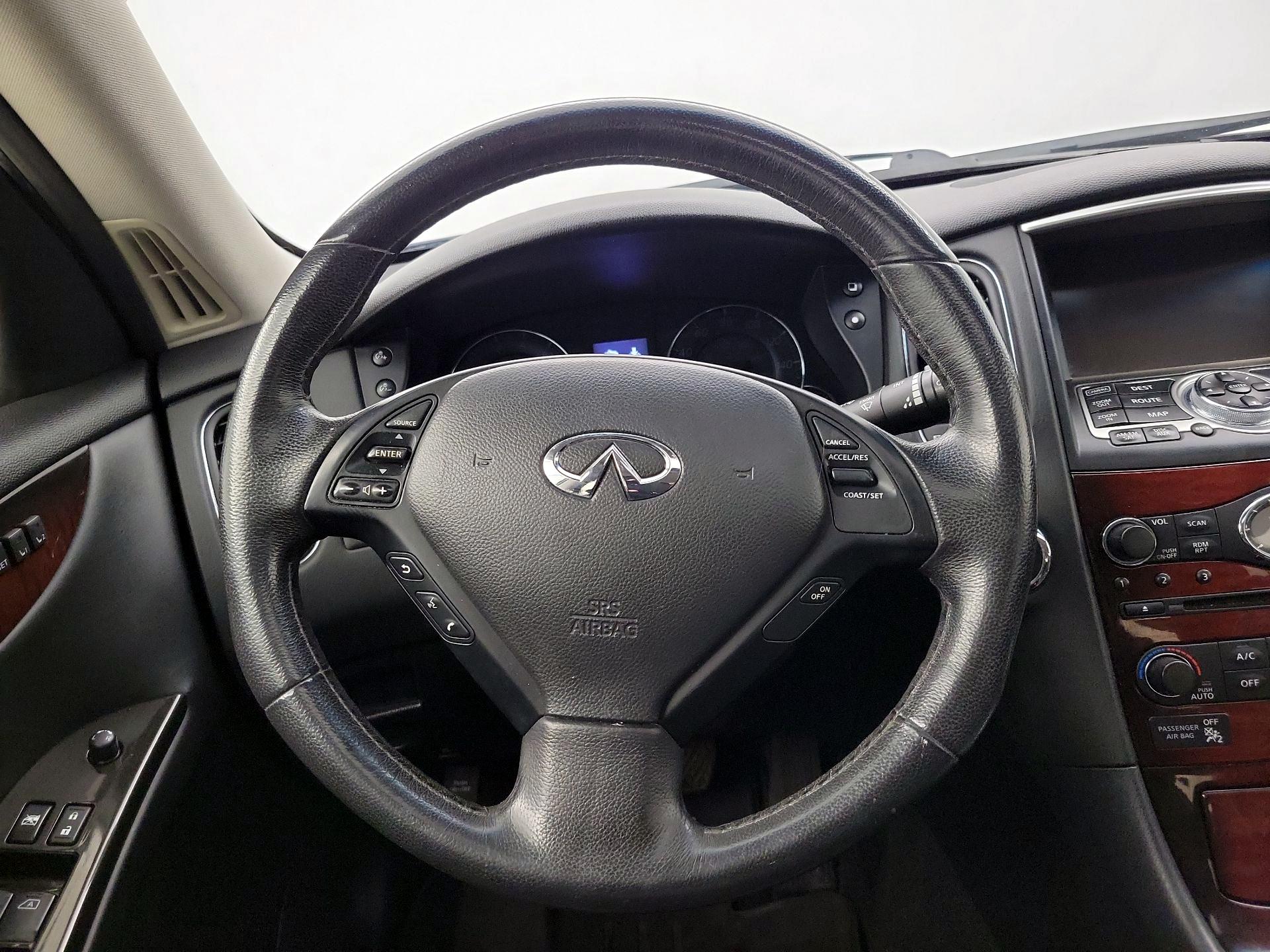 Thumbnail: 2017 INFINITI QX50 - 10
