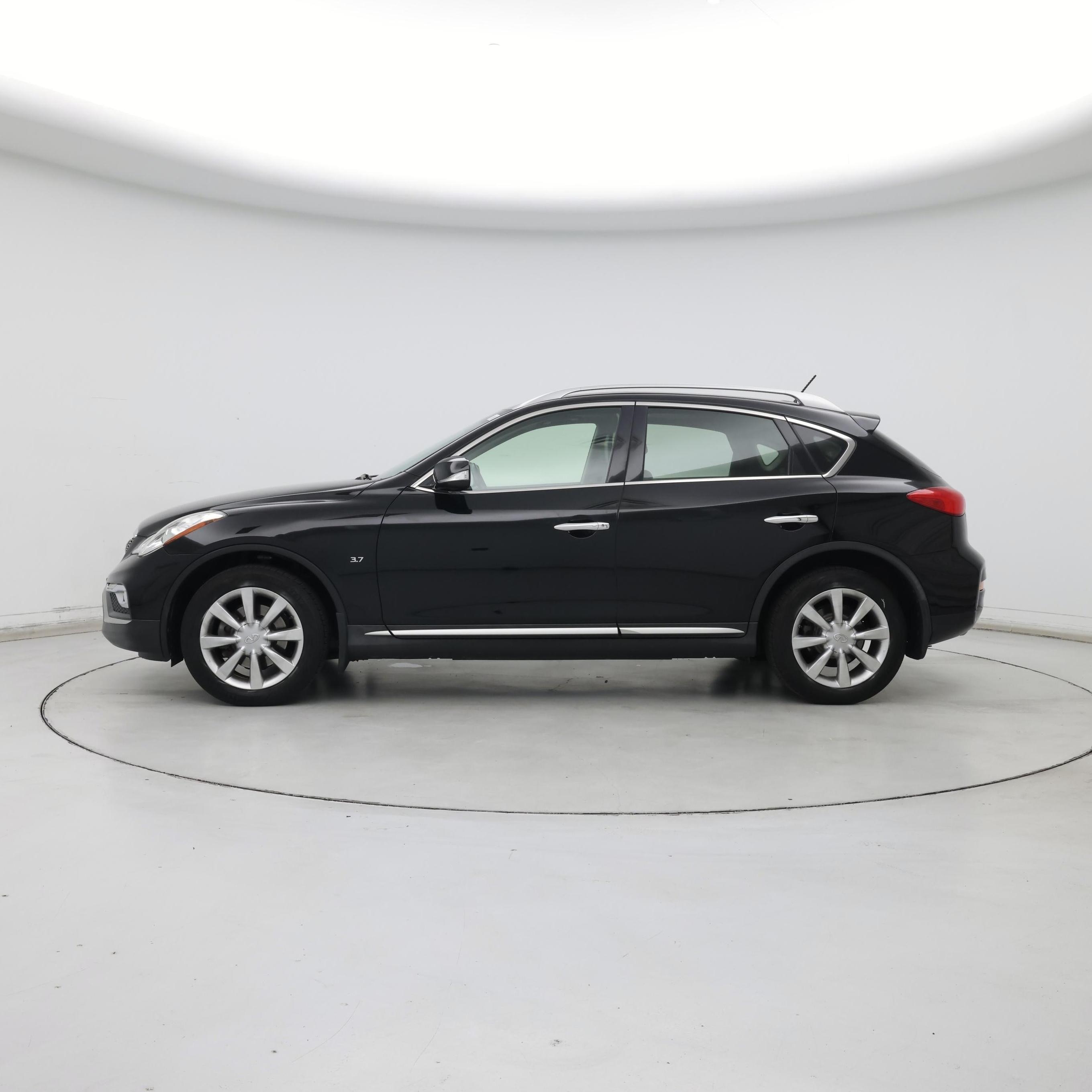 Thumbnail: 2017 INFINITI QX50 - 3