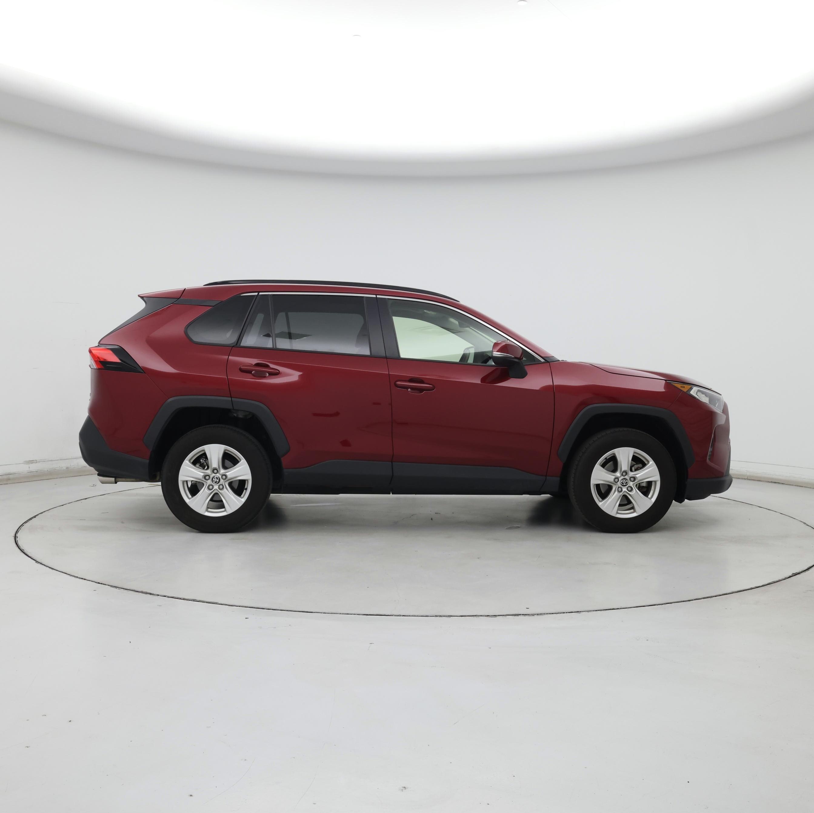 Thumbnail: 2021 Toyota RAV4 - 7
