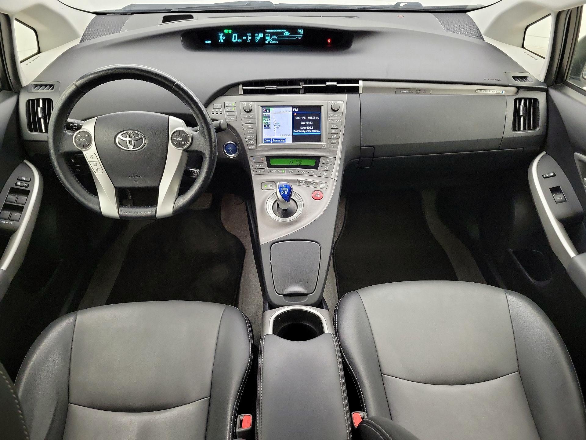 Thumbnail: 2014 Toyota Prius - 9