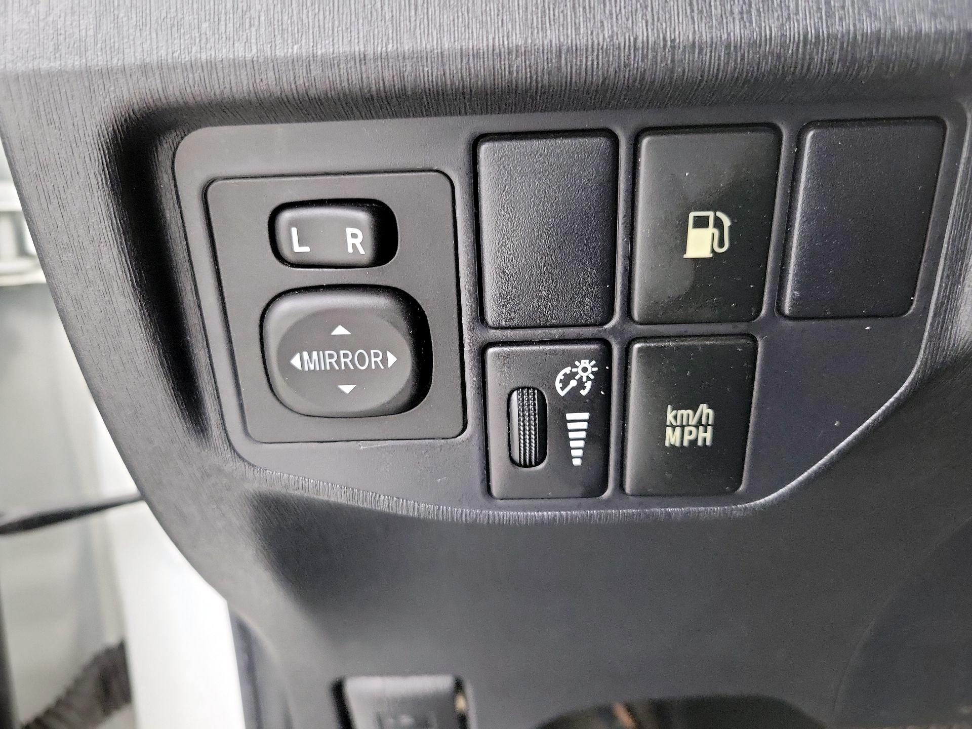 Thumbnail: 2014 Toyota Prius - 13