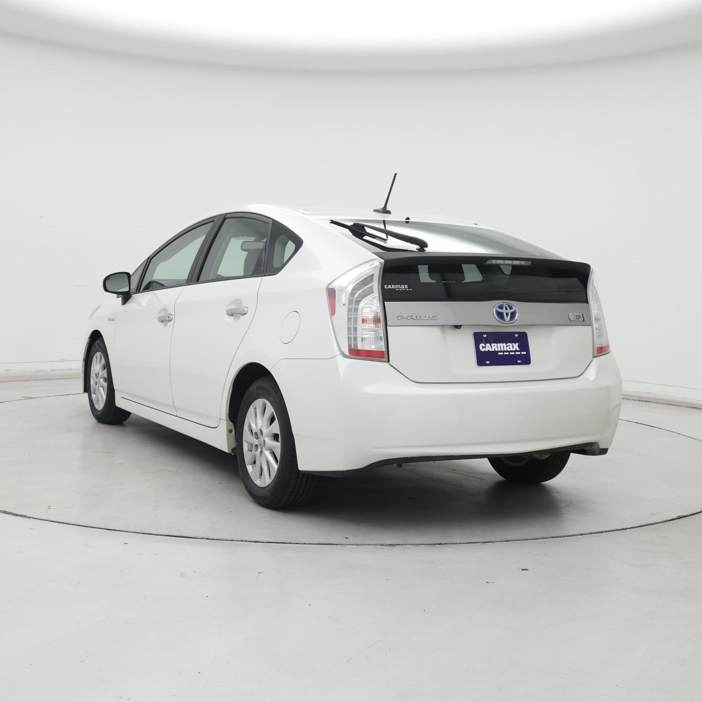 Thumbnail: 2014 Toyota Prius - 2