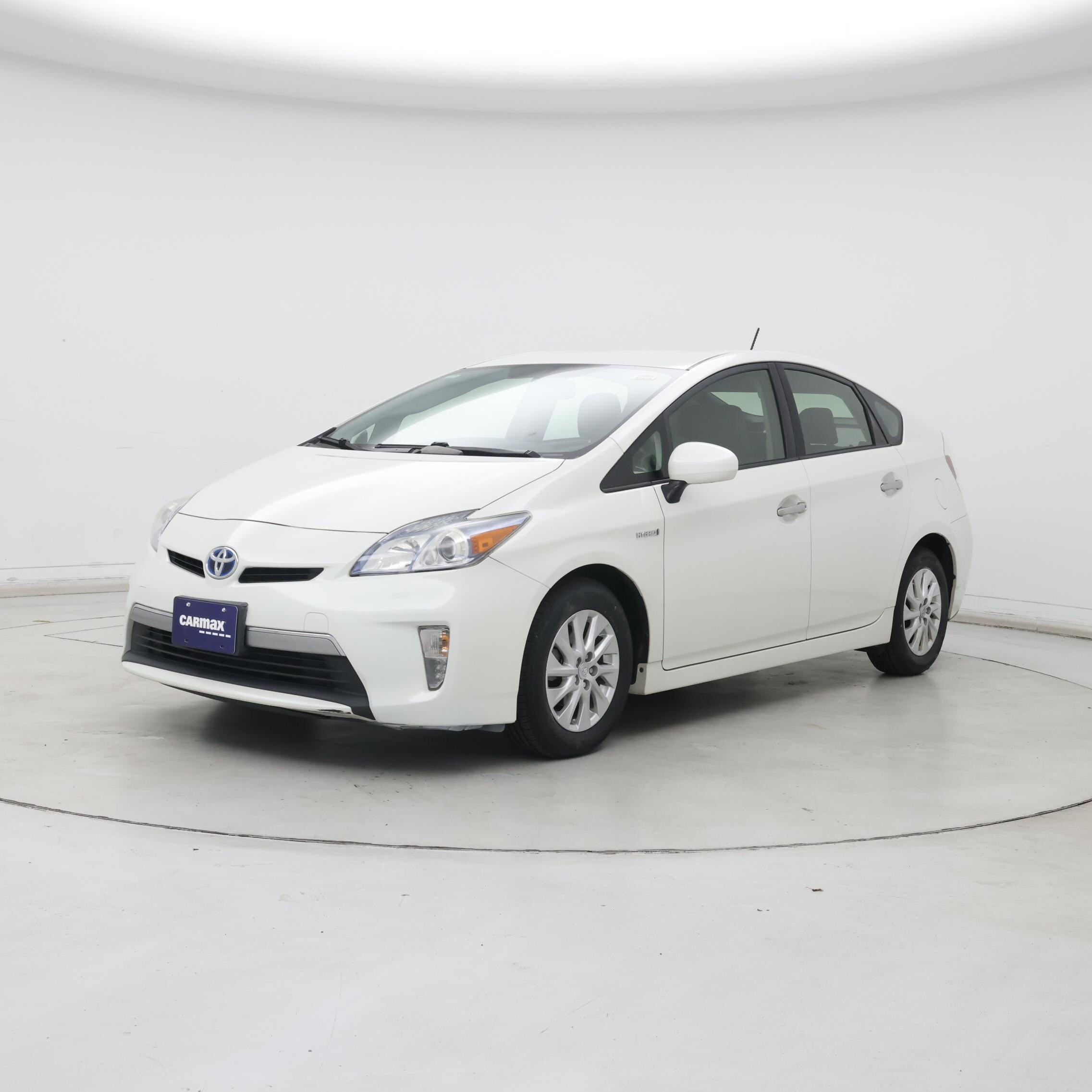 Thumbnail: 2014 Toyota Prius - 4