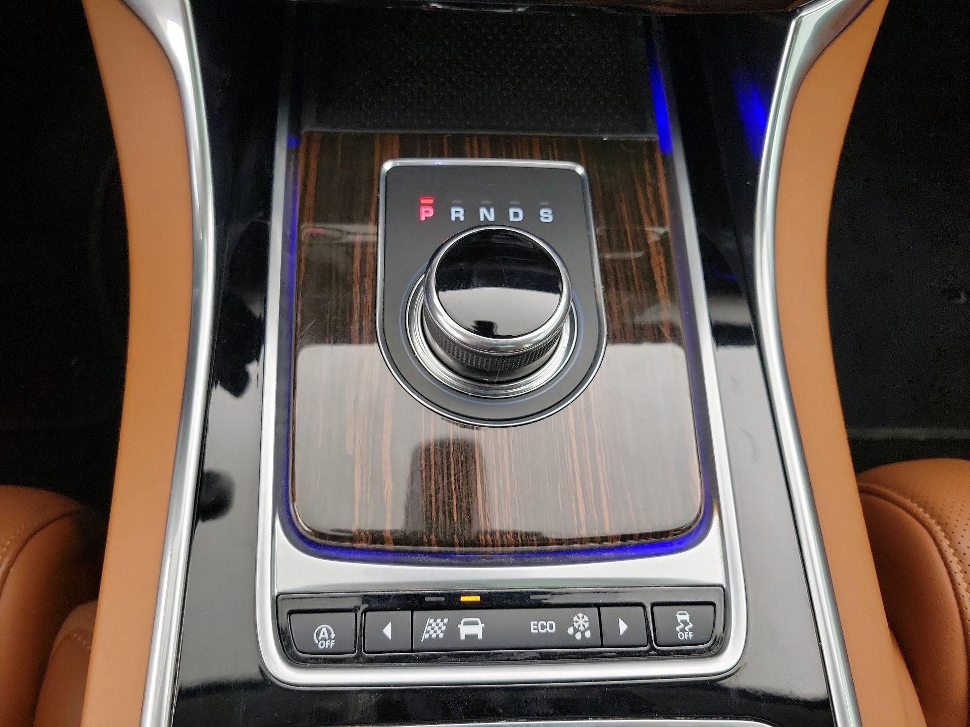 Thumbnail: 2018 Jaguar XF - 17