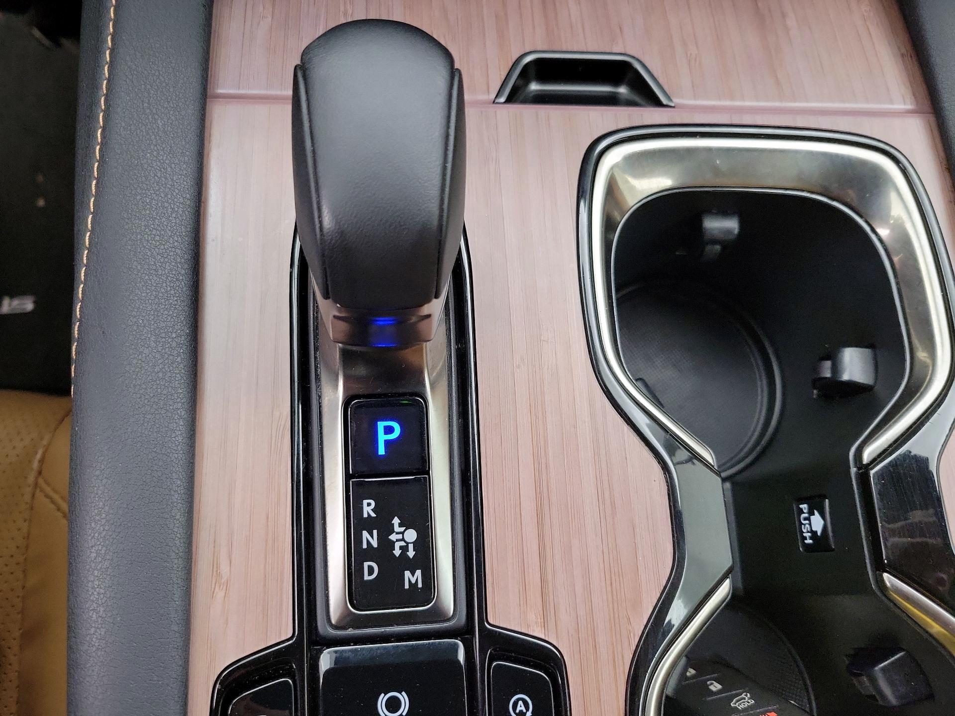 Thumbnail: 2023 Lexus RX - 18