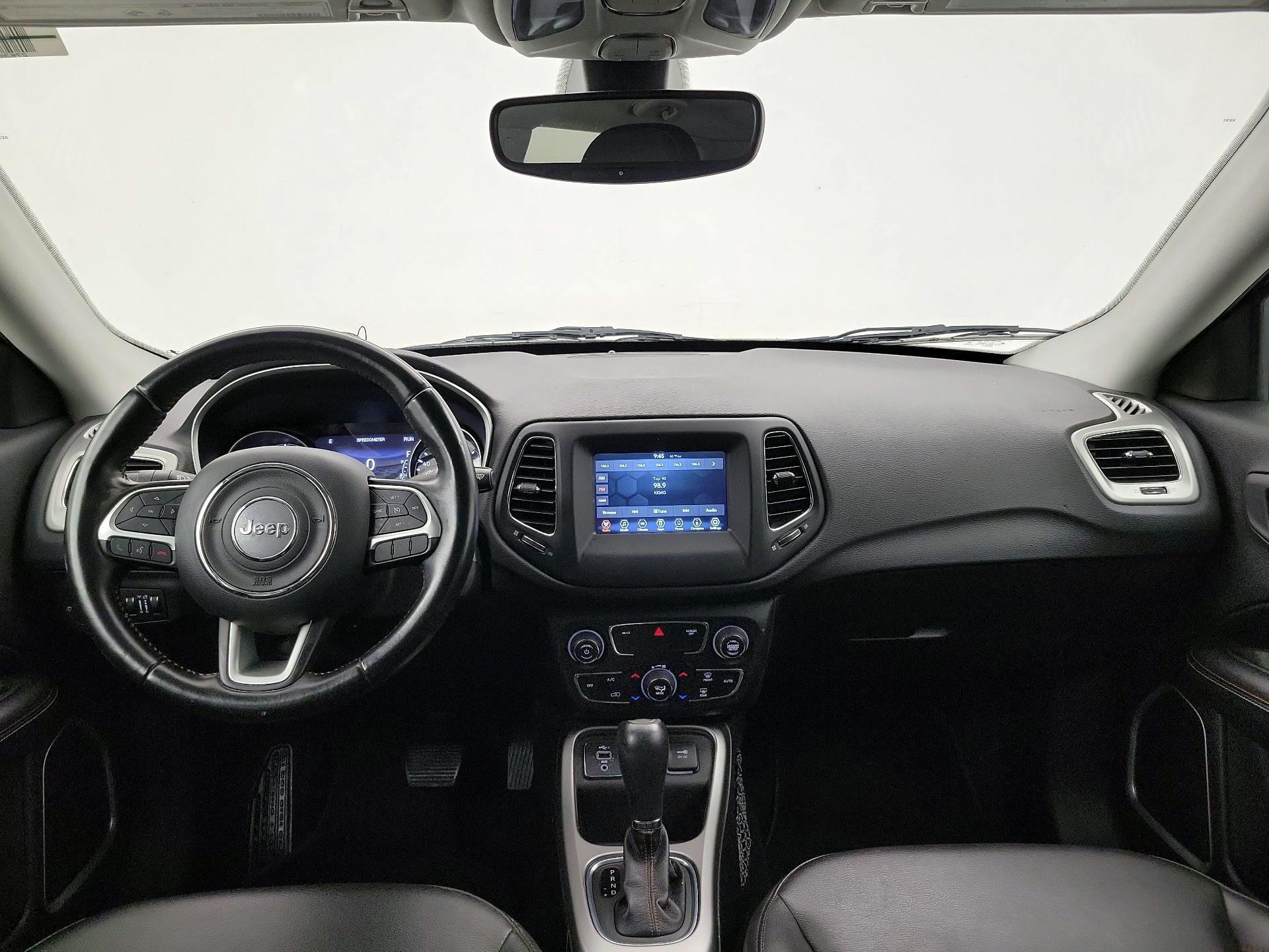 Thumbnail: 2020 Jeep Compass - 9