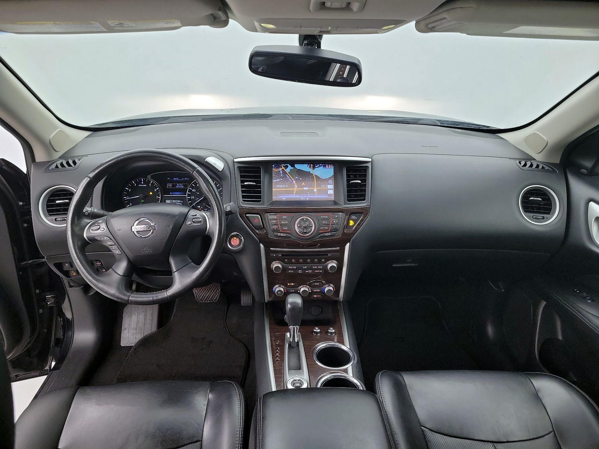 Thumbnail: 2015 Nissan Pathfinder - 9