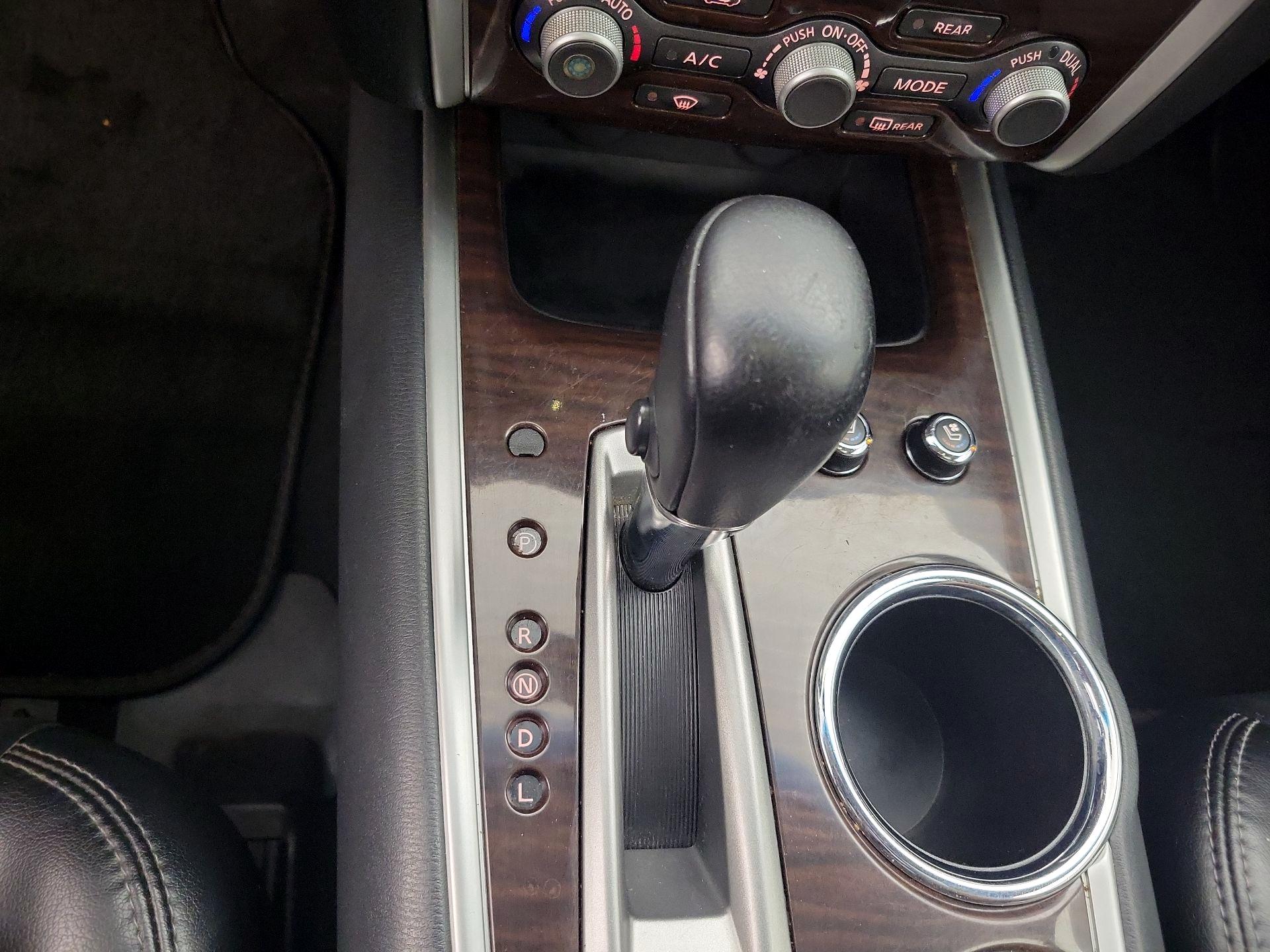Thumbnail: 2015 Nissan Pathfinder - 18
