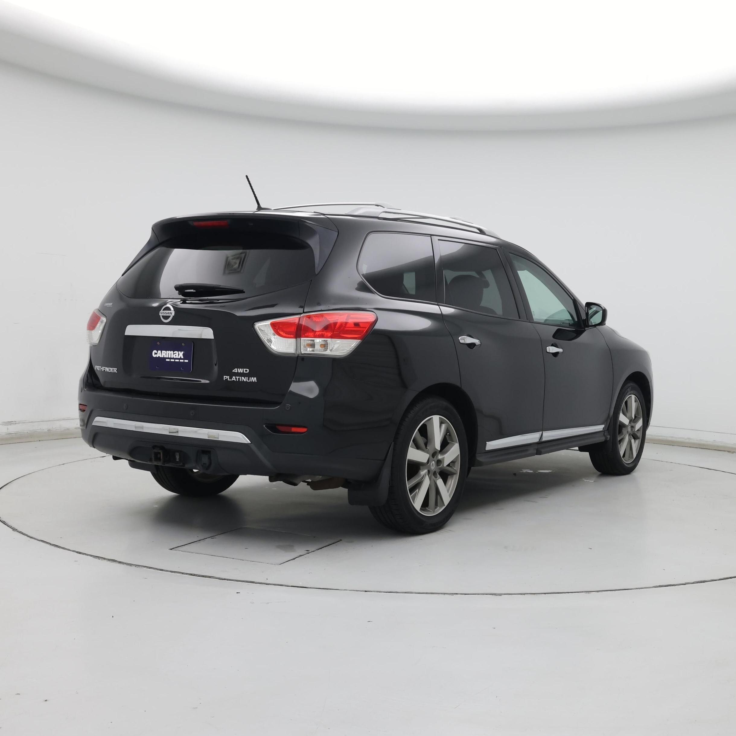 Thumbnail: 2015 Nissan Pathfinder - 8