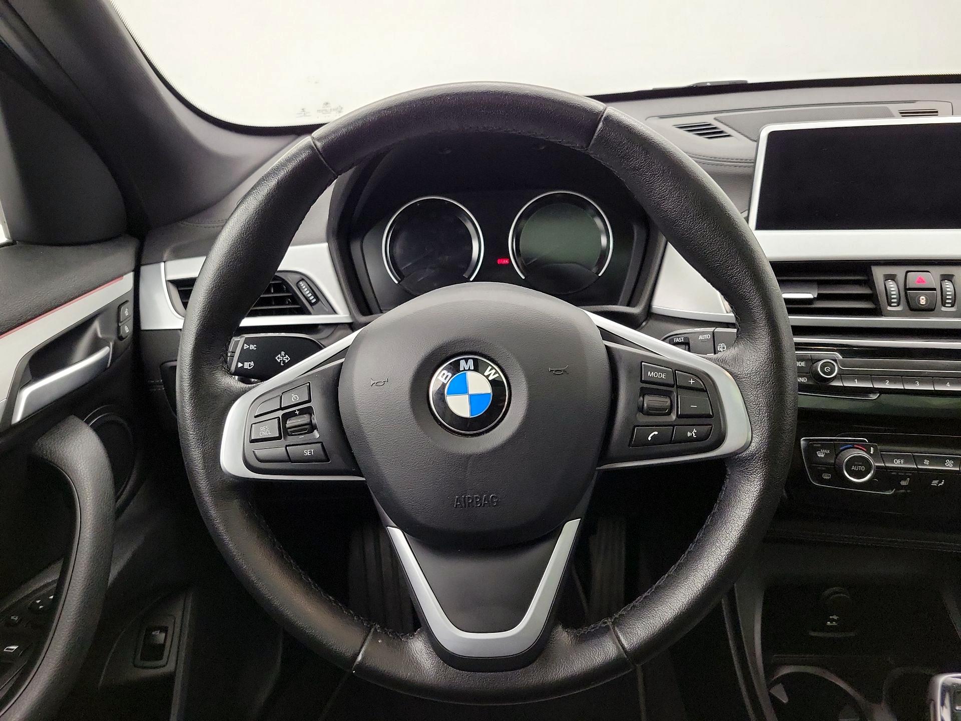 Thumbnail: 2020 BMW X1 - 10
