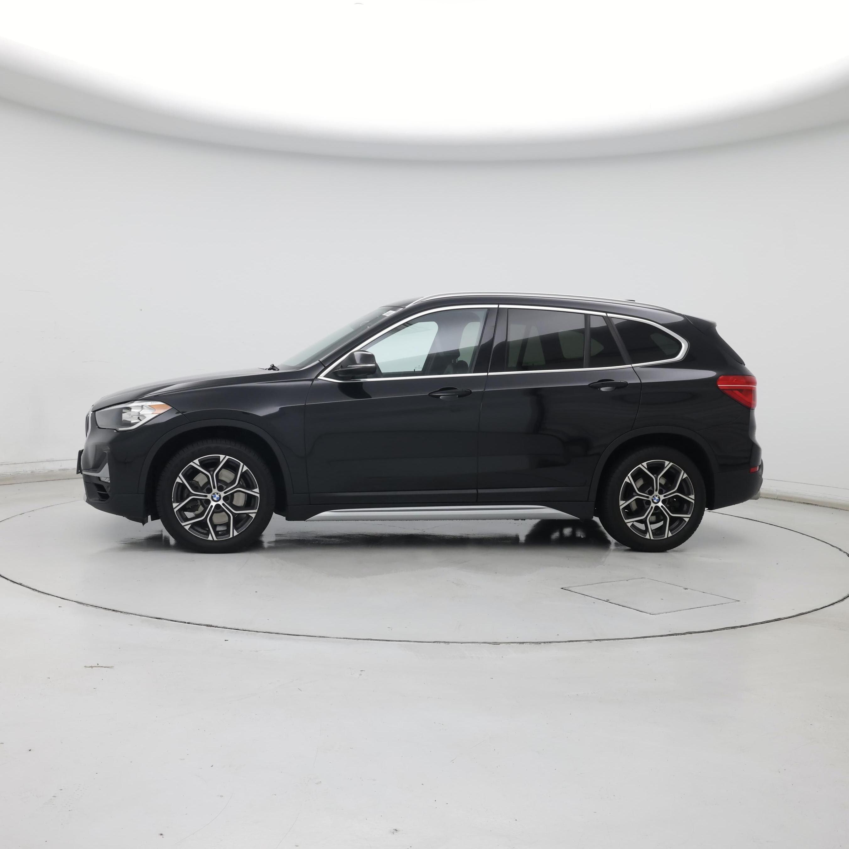 Thumbnail: 2020 BMW X1 - 3