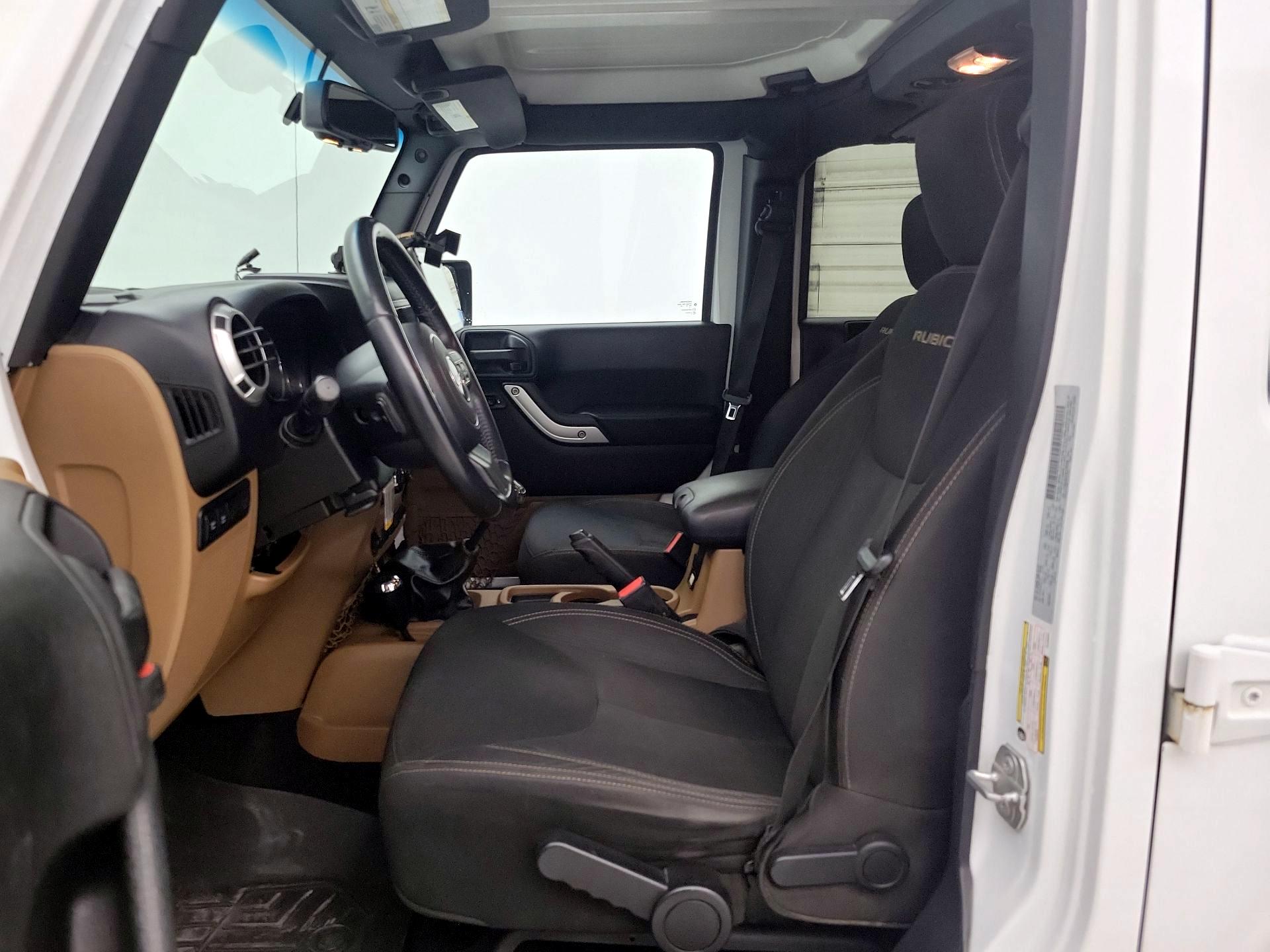 Thumbnail: 2016 Jeep Wrangler - 11