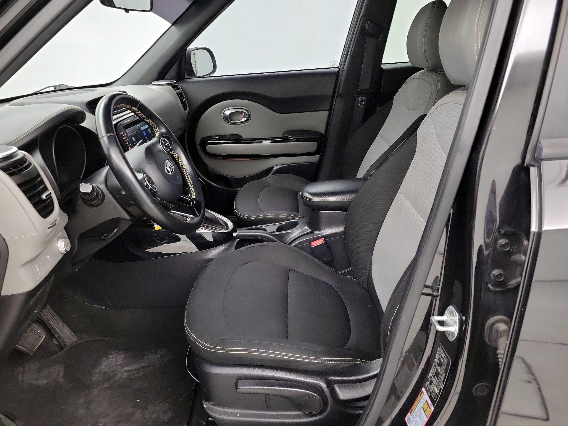 Thumbnail: 2016 Kia Soul - 11