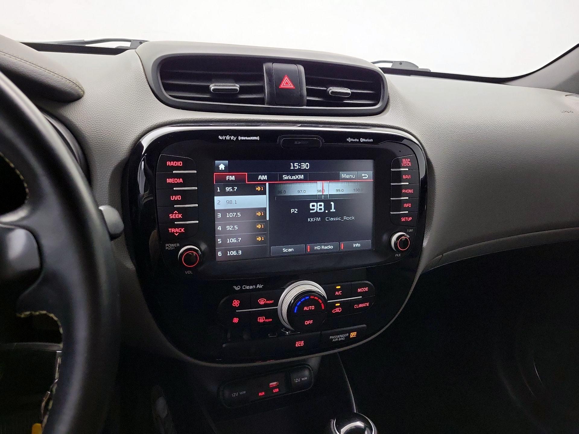 Thumbnail: 2016 Kia Soul - 16