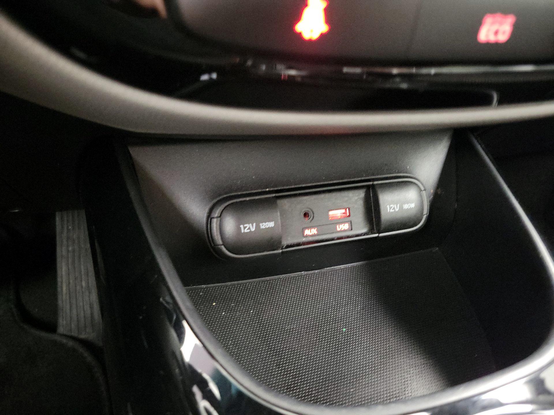 Thumbnail: 2016 Kia Soul - 19