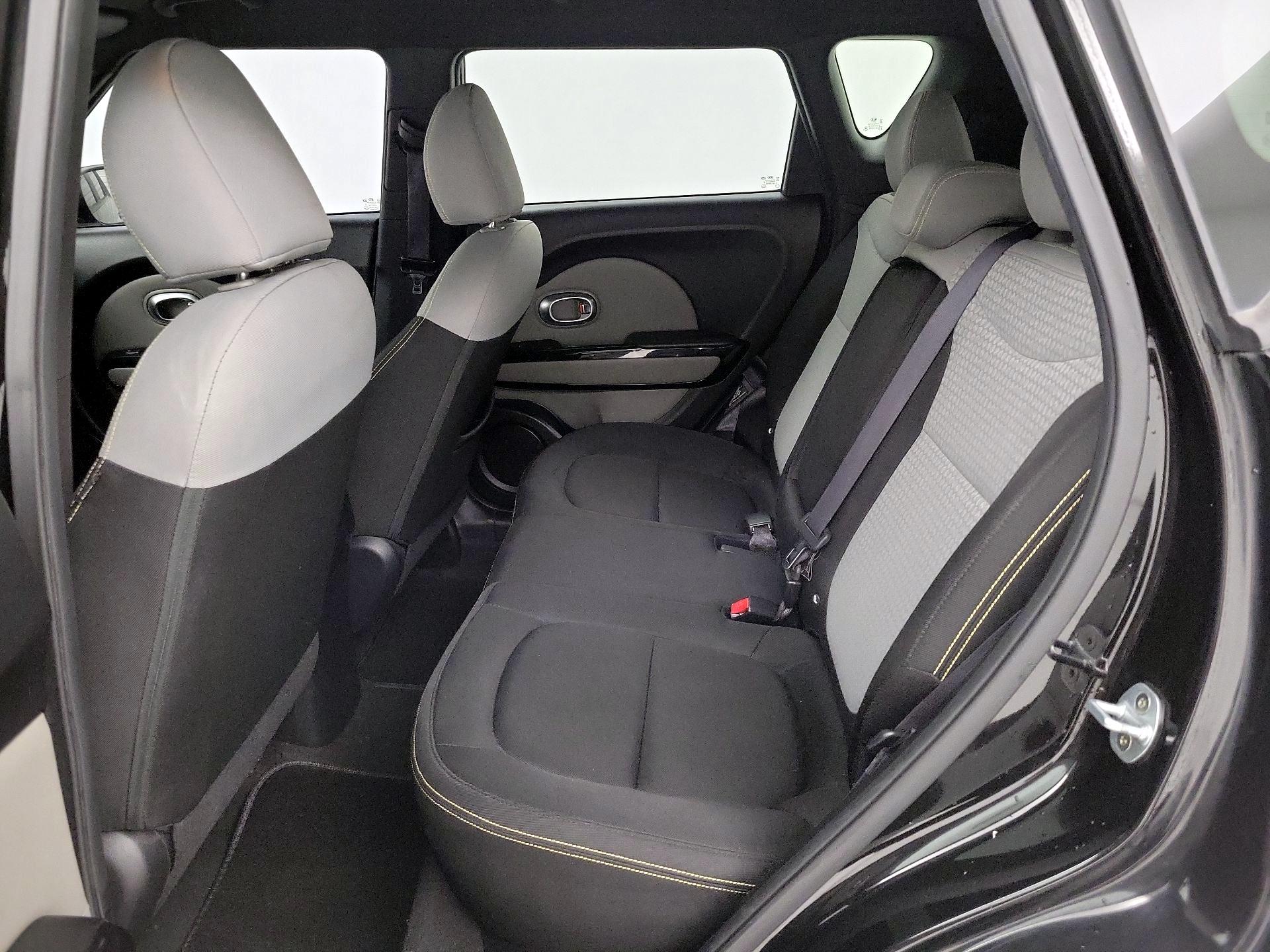 Thumbnail: 2016 Kia Soul - 20
