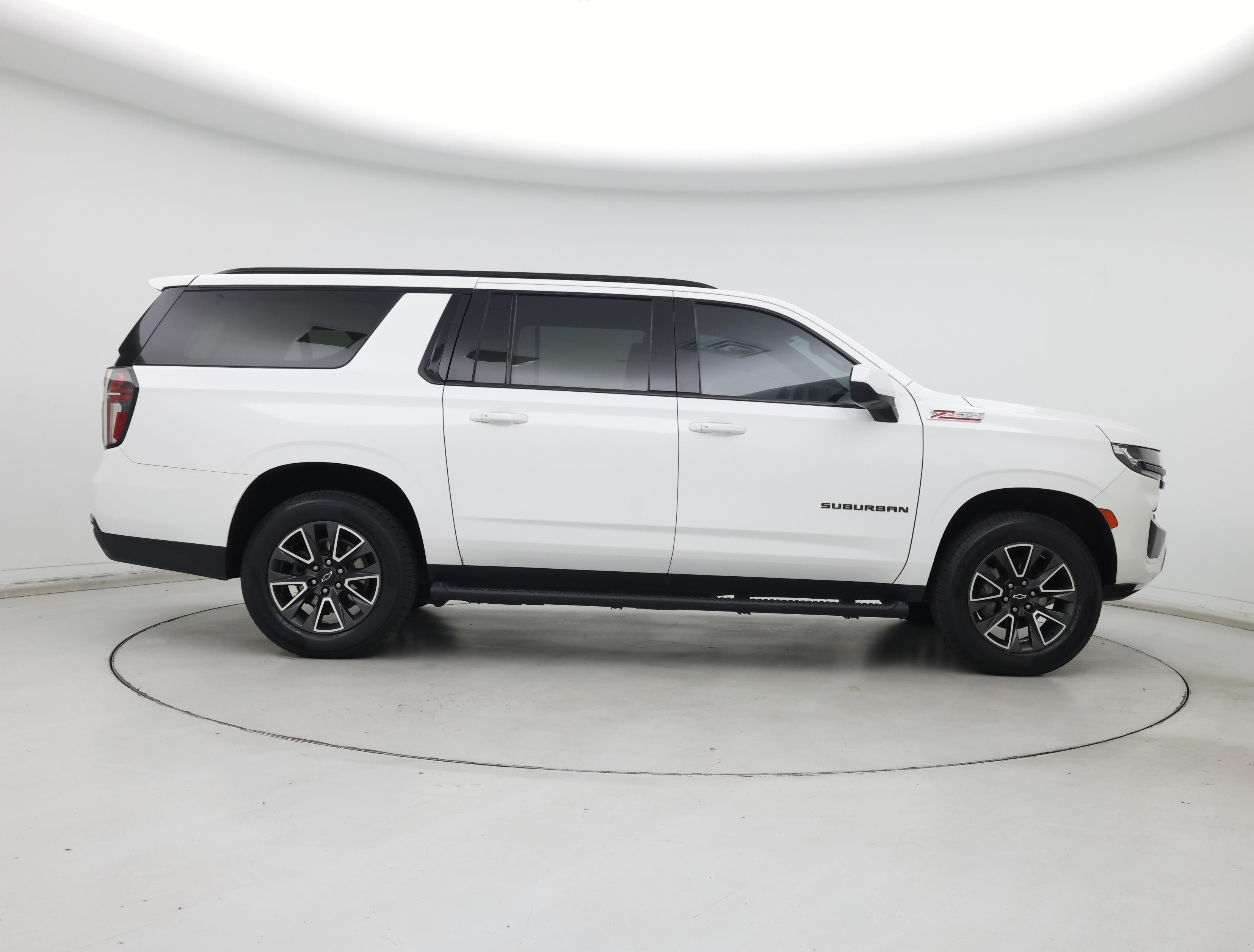 Thumbnail: 2023 Chevrolet Suburban - 7