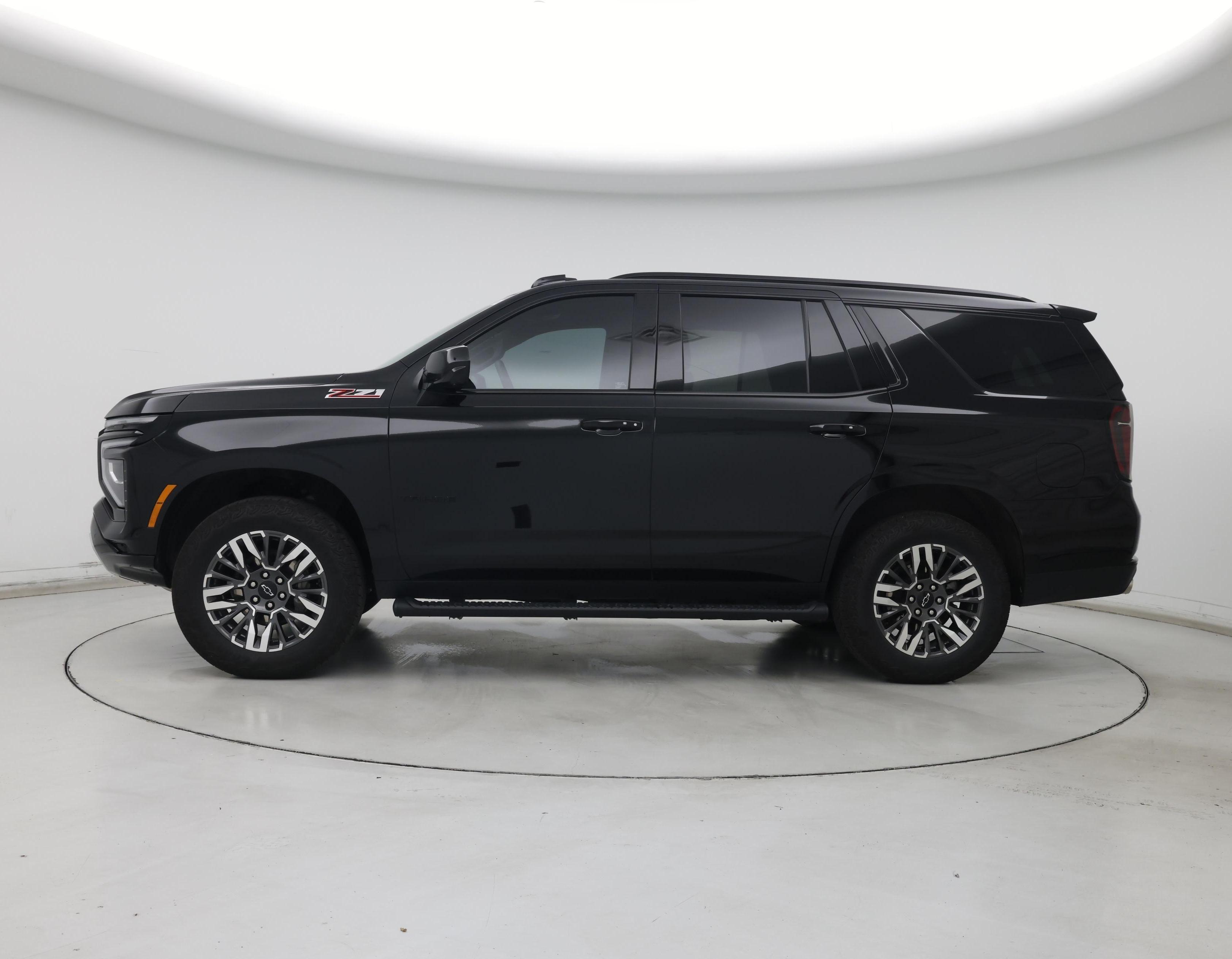 Thumbnail: 2025 Chevrolet Tahoe - 3