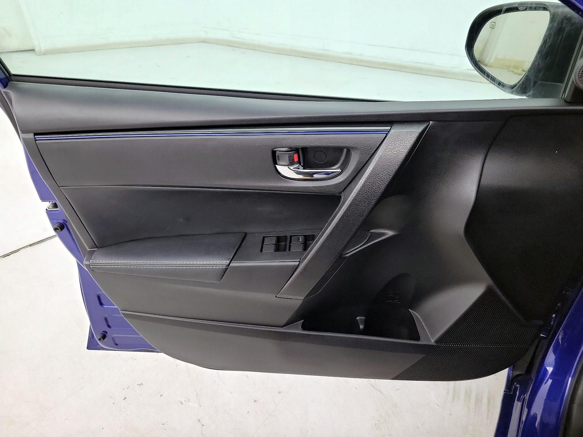 Thumbnail: 2019 Toyota Corolla - 12