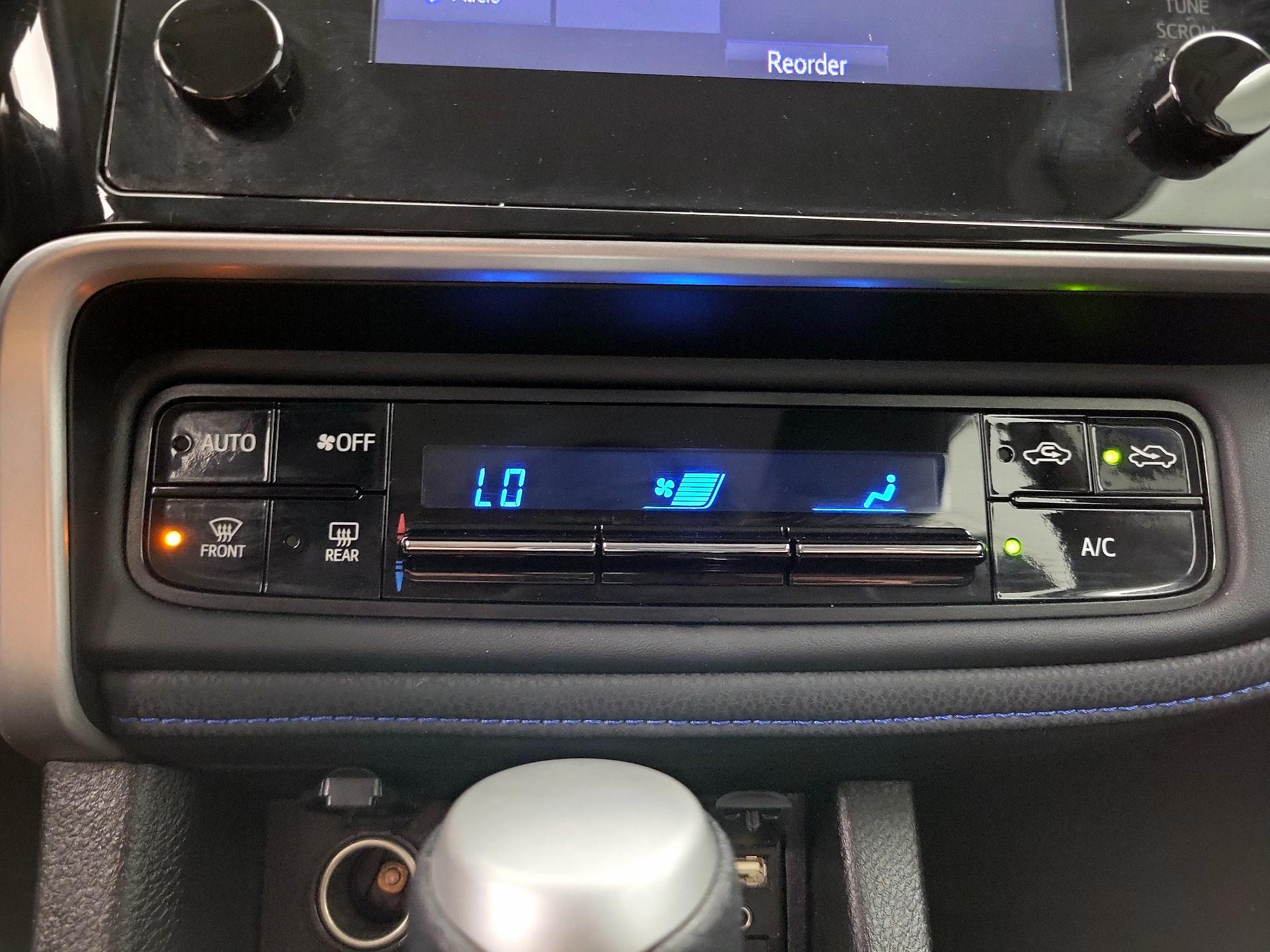 Thumbnail: 2019 Toyota Corolla - 16