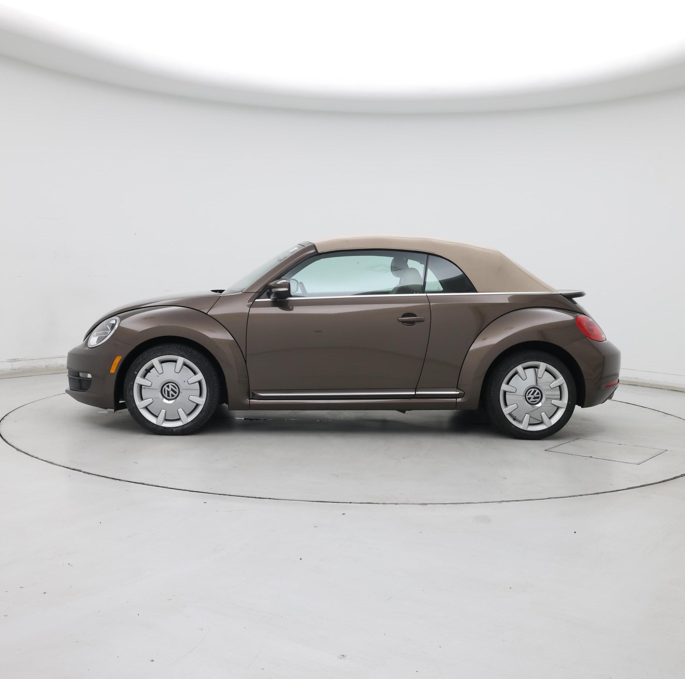 Thumbnail: 2014 Volkswagen Beetle - 3