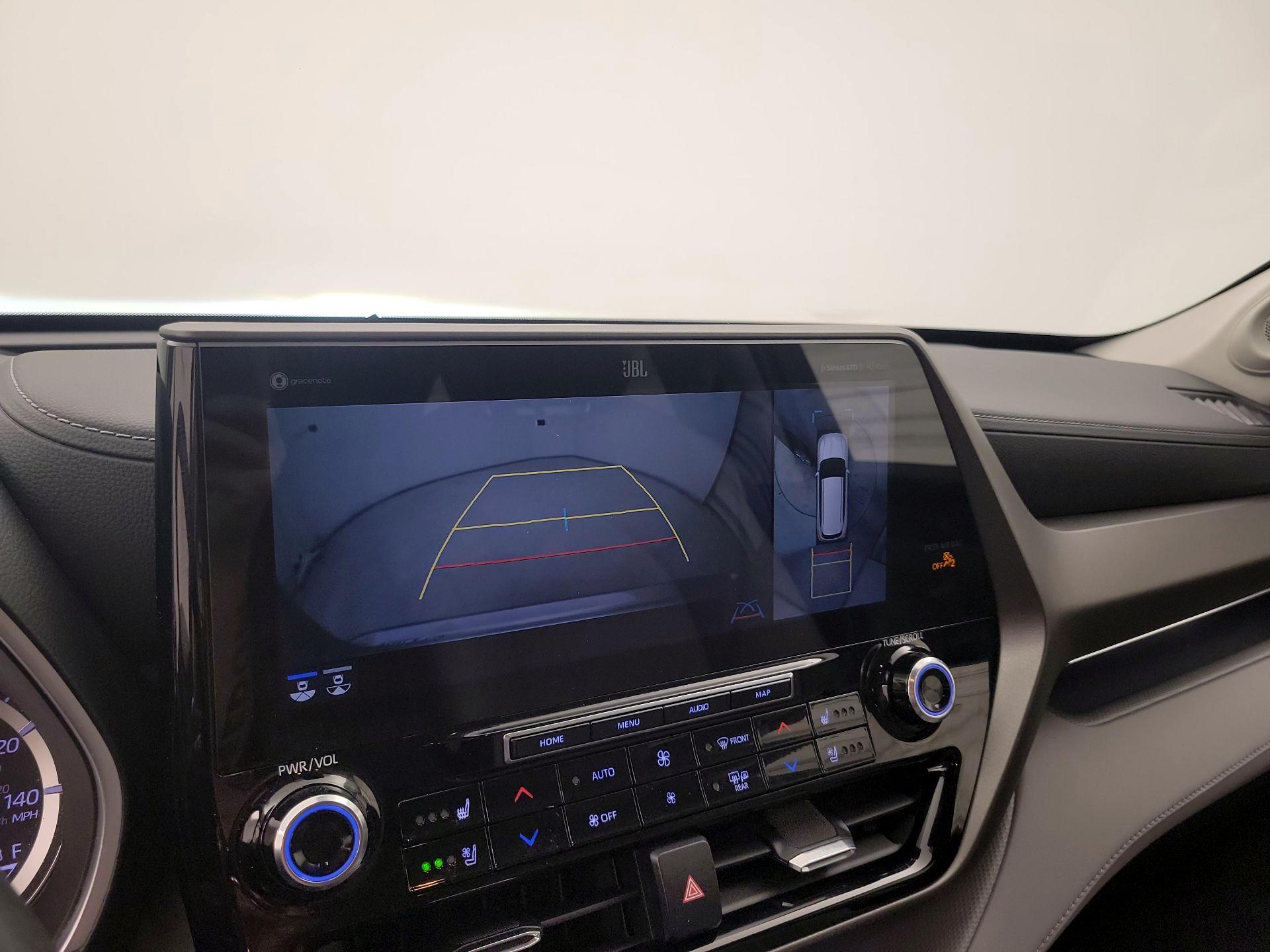 Thumbnail: 2022 Toyota Highlander - 15