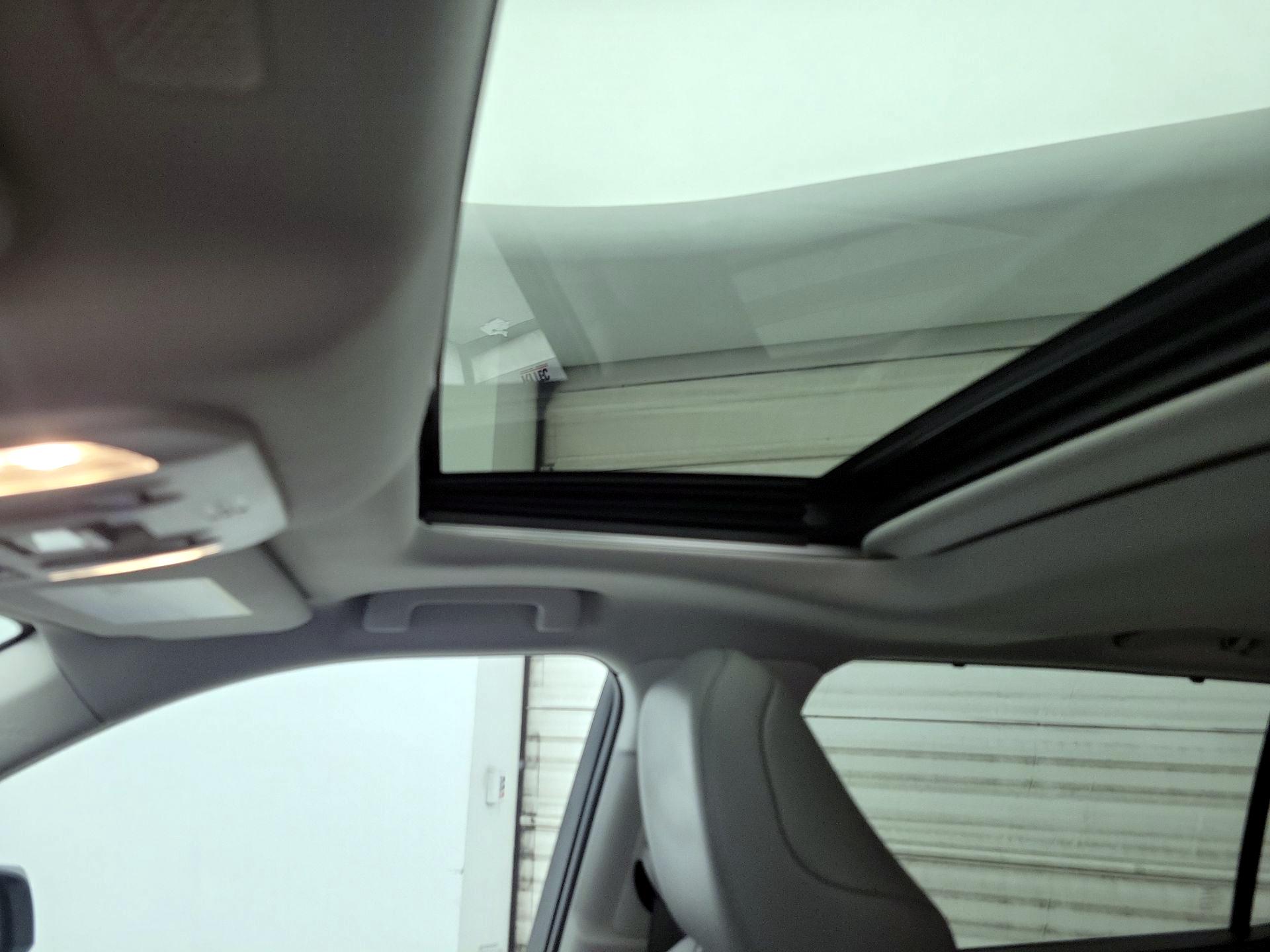 Thumbnail: 2022 Toyota Highlander - 20